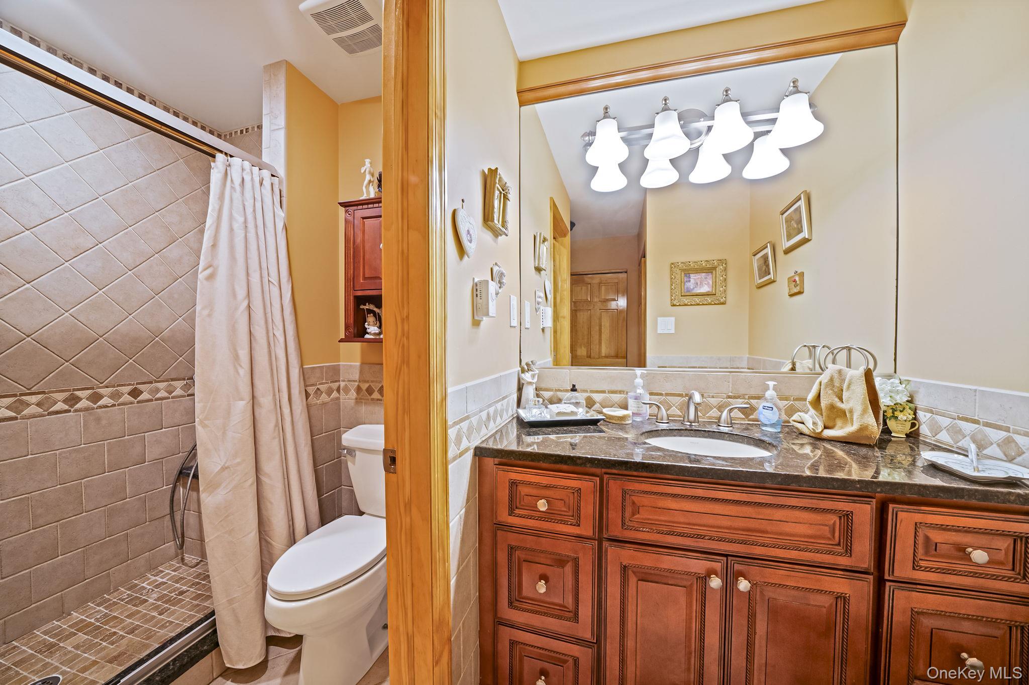 1107 Cabot Court N, Saint James, NY 11780