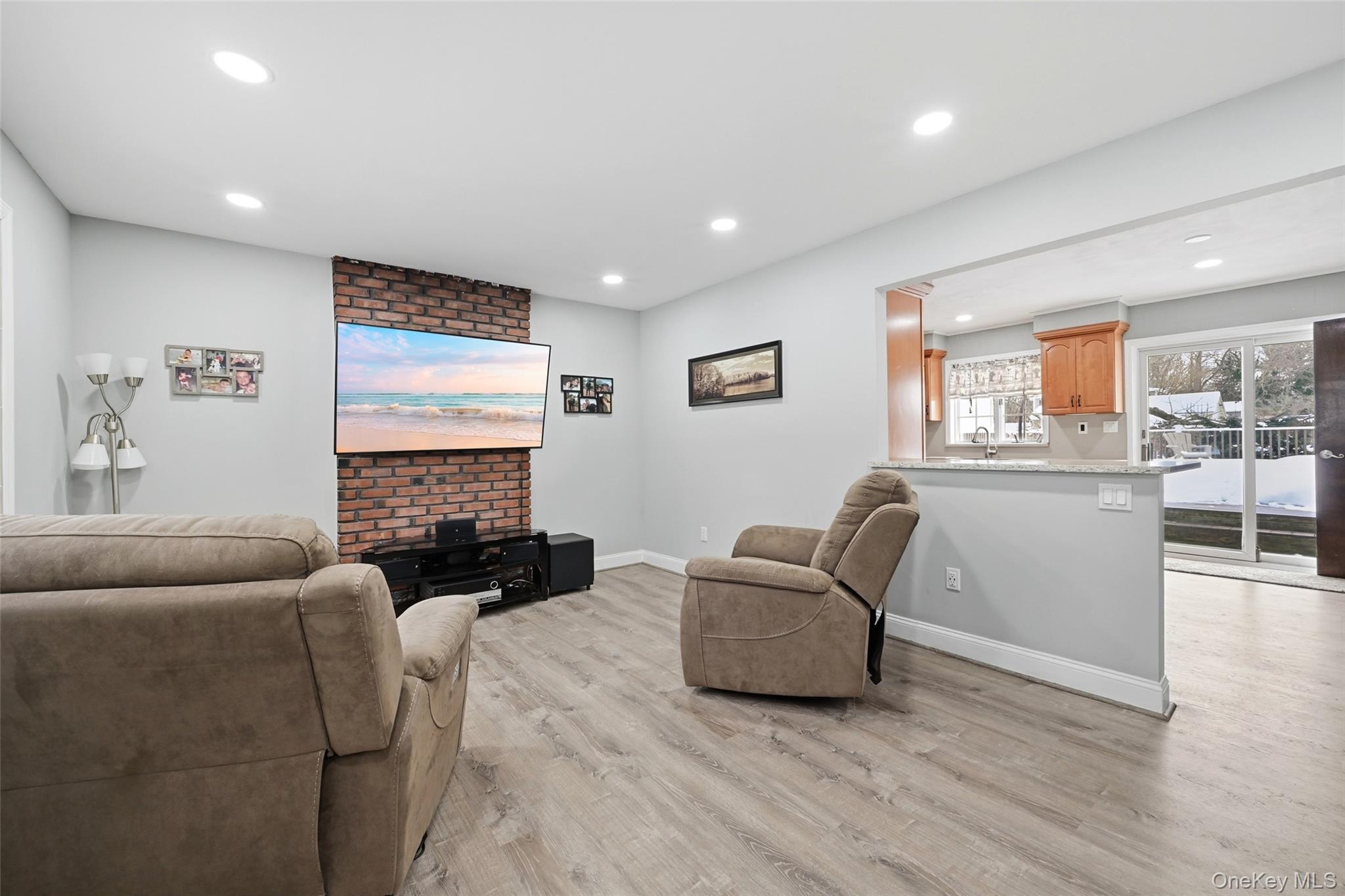 4 Cottage Court, Middle Island, NY 11953