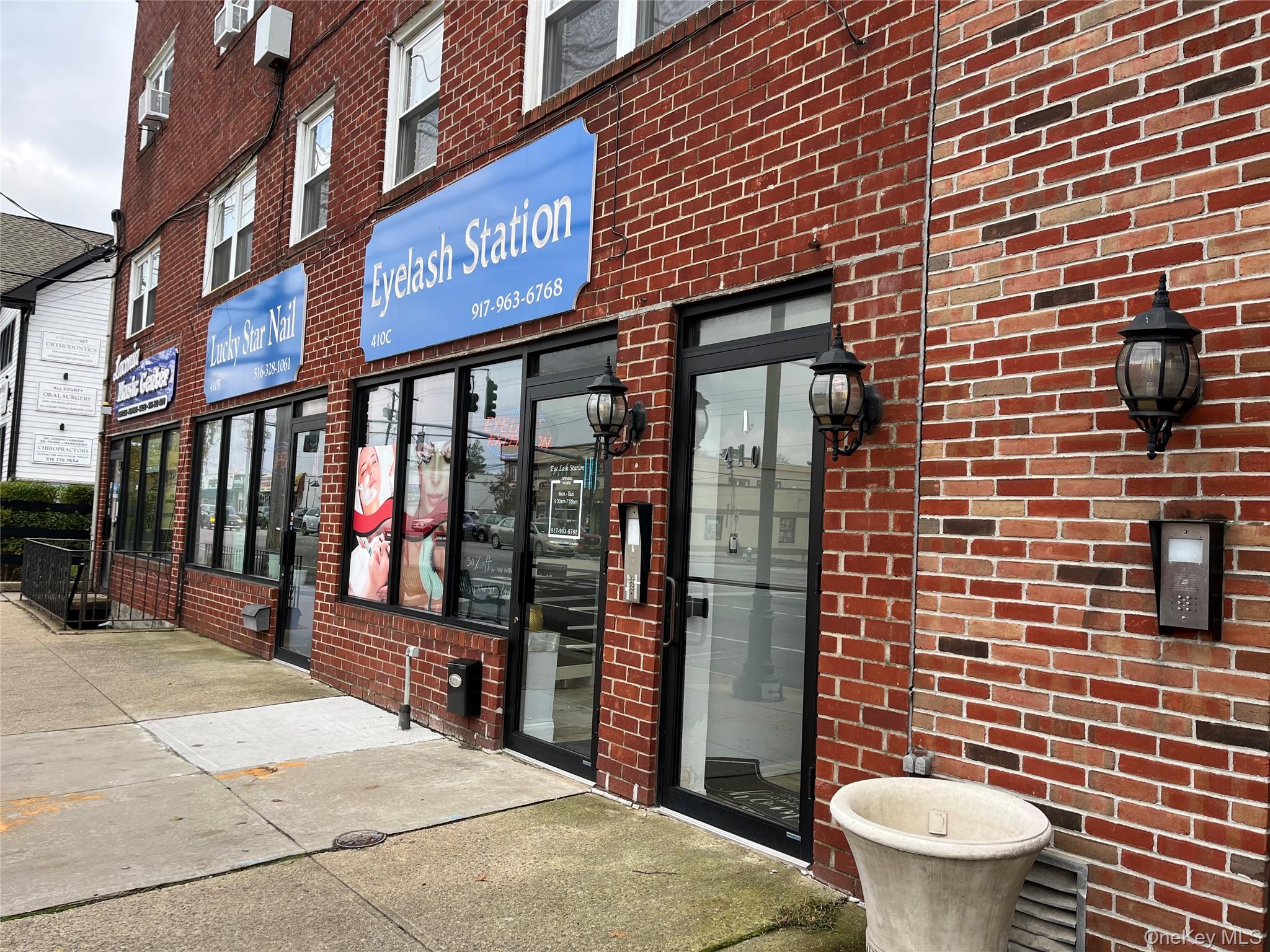 410 Jericho Turnpike # 3A, New Hyde Park, NY 11040