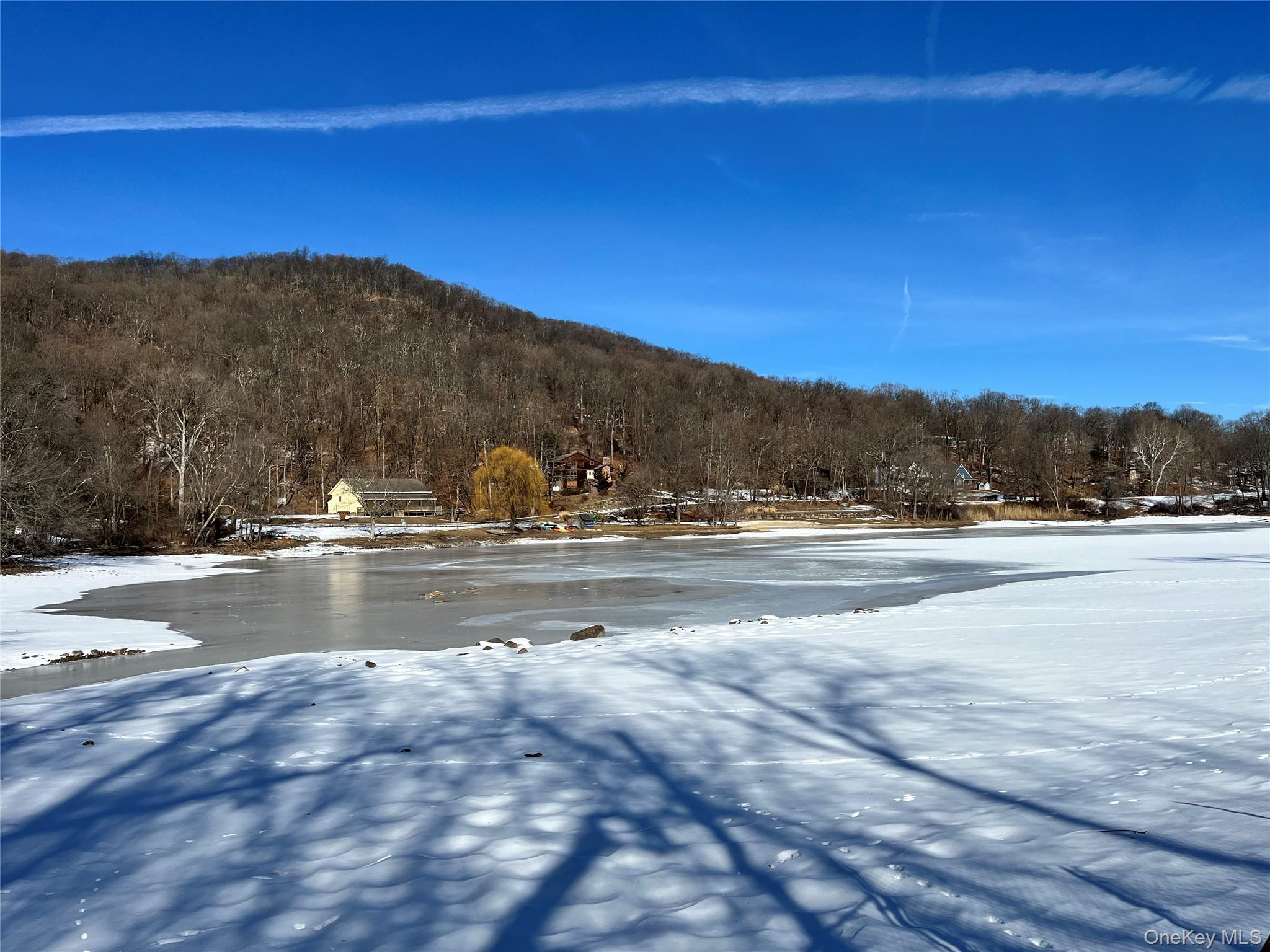 4 Fairview Drive, Tomkins Cove, NY 10986