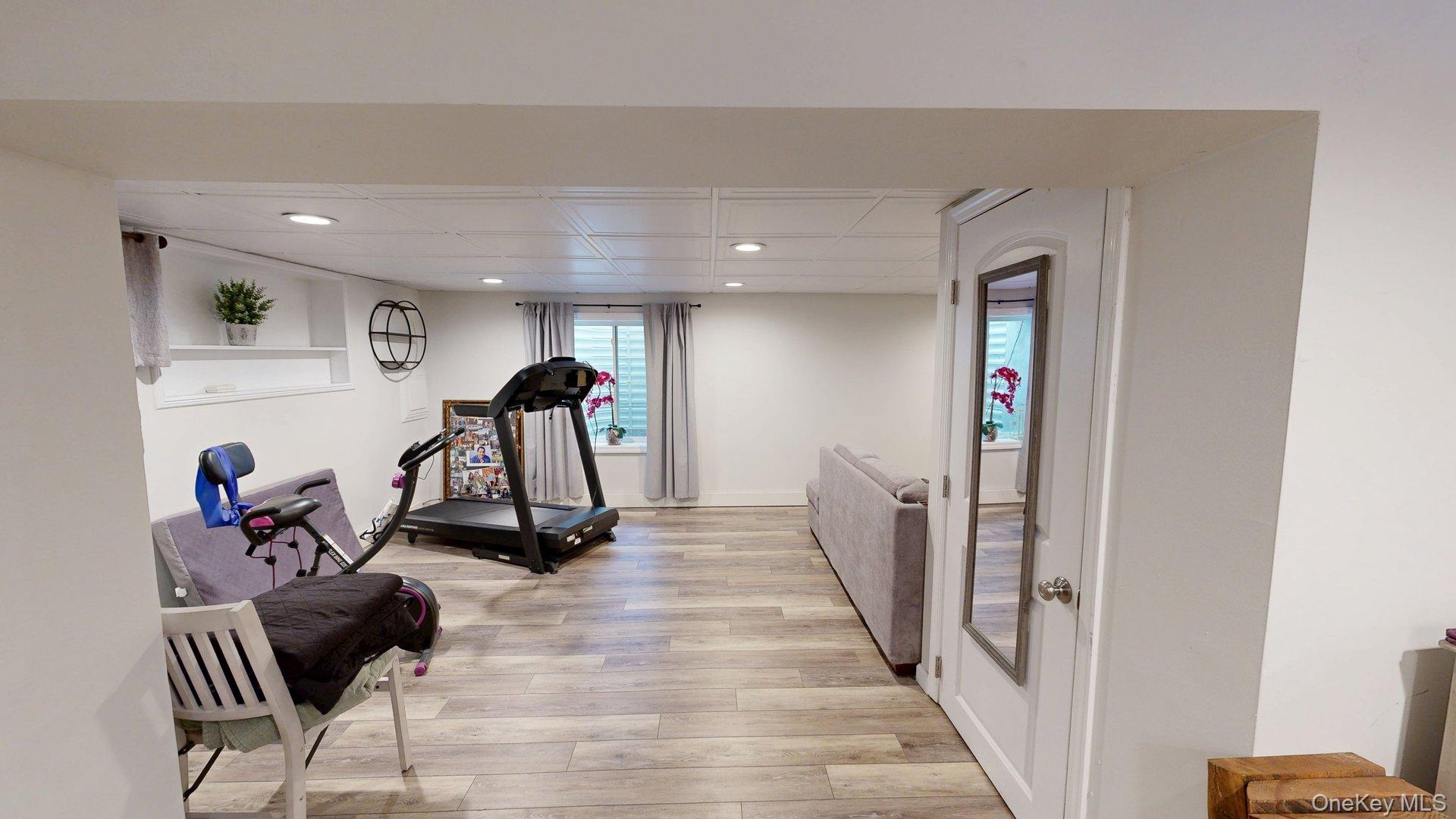 6 Bea Street, Lake Grove, NY 11755