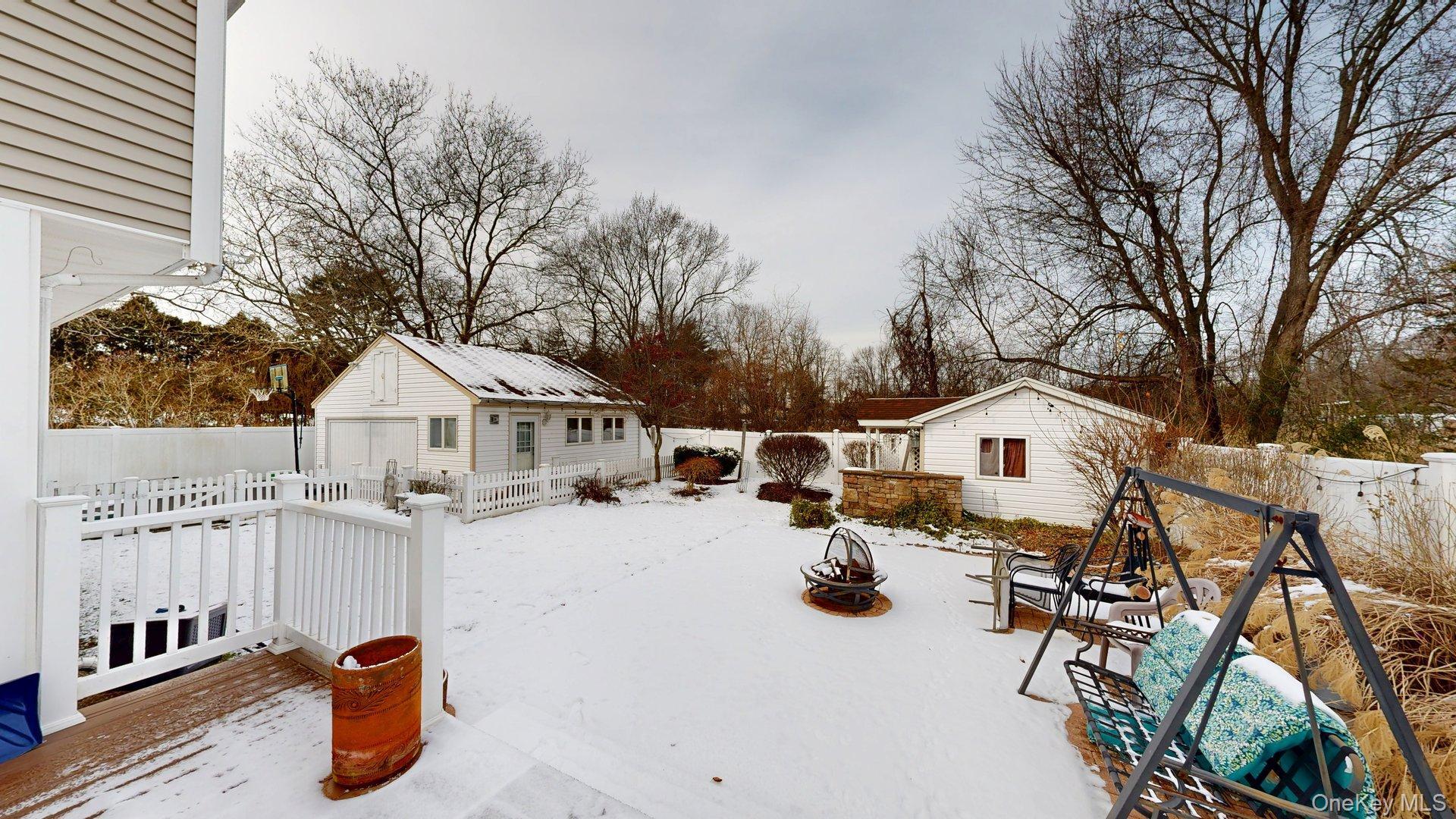 6 Bea Street, Lake Grove, NY 11755