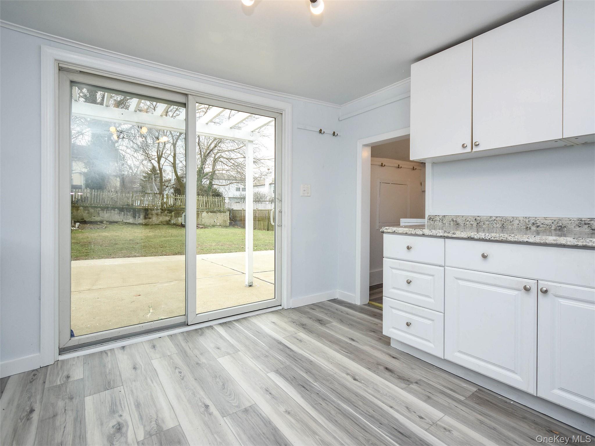 12 2nd Avenue, Port Washington, NY 11050