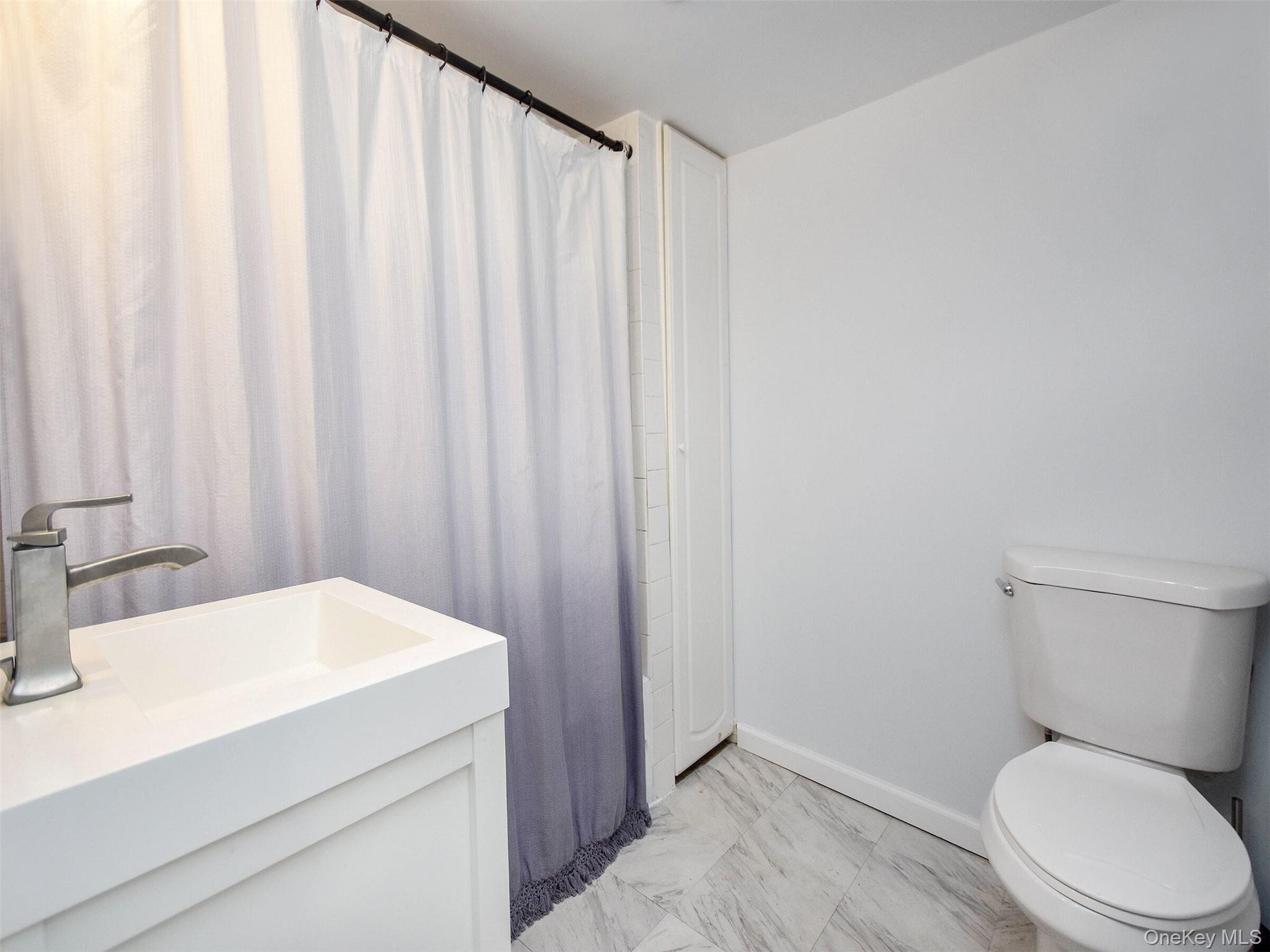 12 2nd Avenue, Port Washington, NY 11050