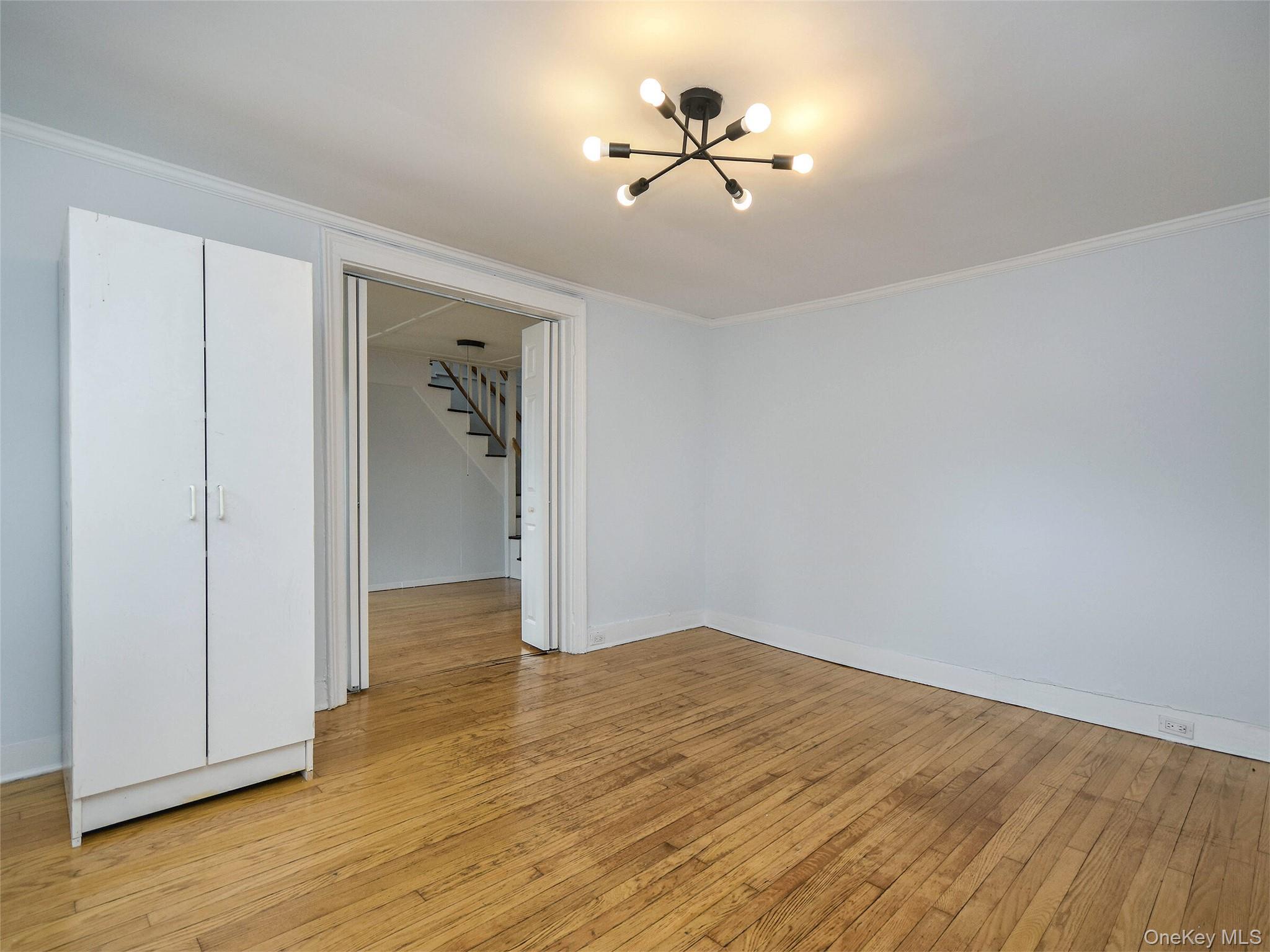 12 2nd Avenue, Port Washington, NY 11050