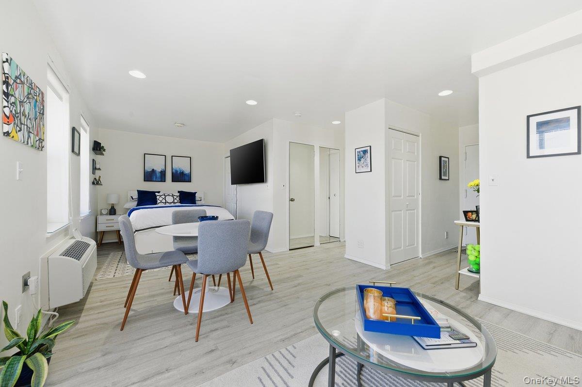 2 Richmond Road # 5E, Lido Beach, NY 11561