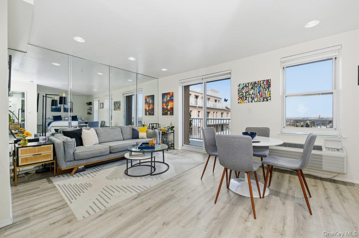 2 Richmond Road # 5E, Lido Beach, NY 11561