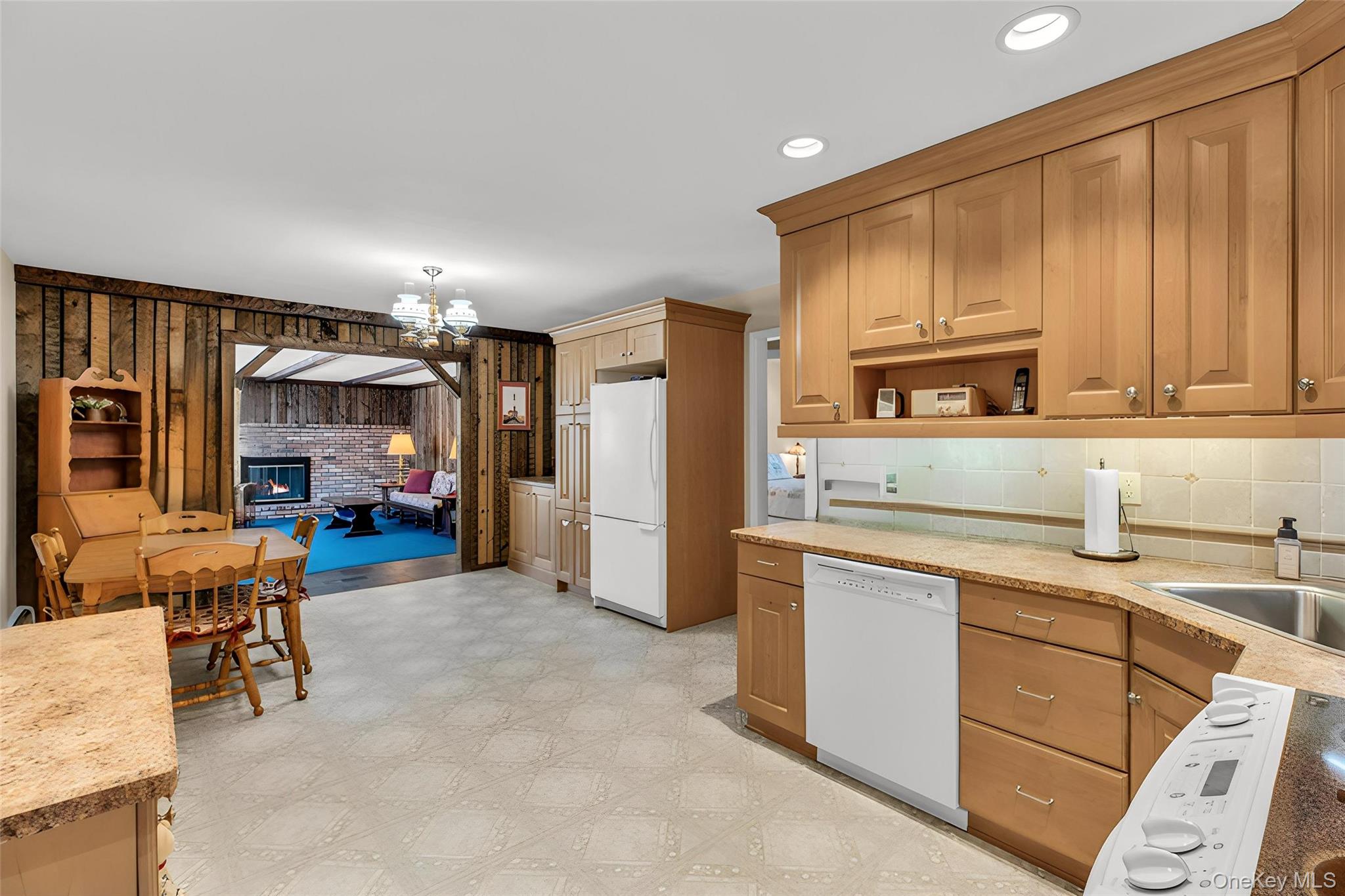 238 Loop Drive, Sayville, NY 11782