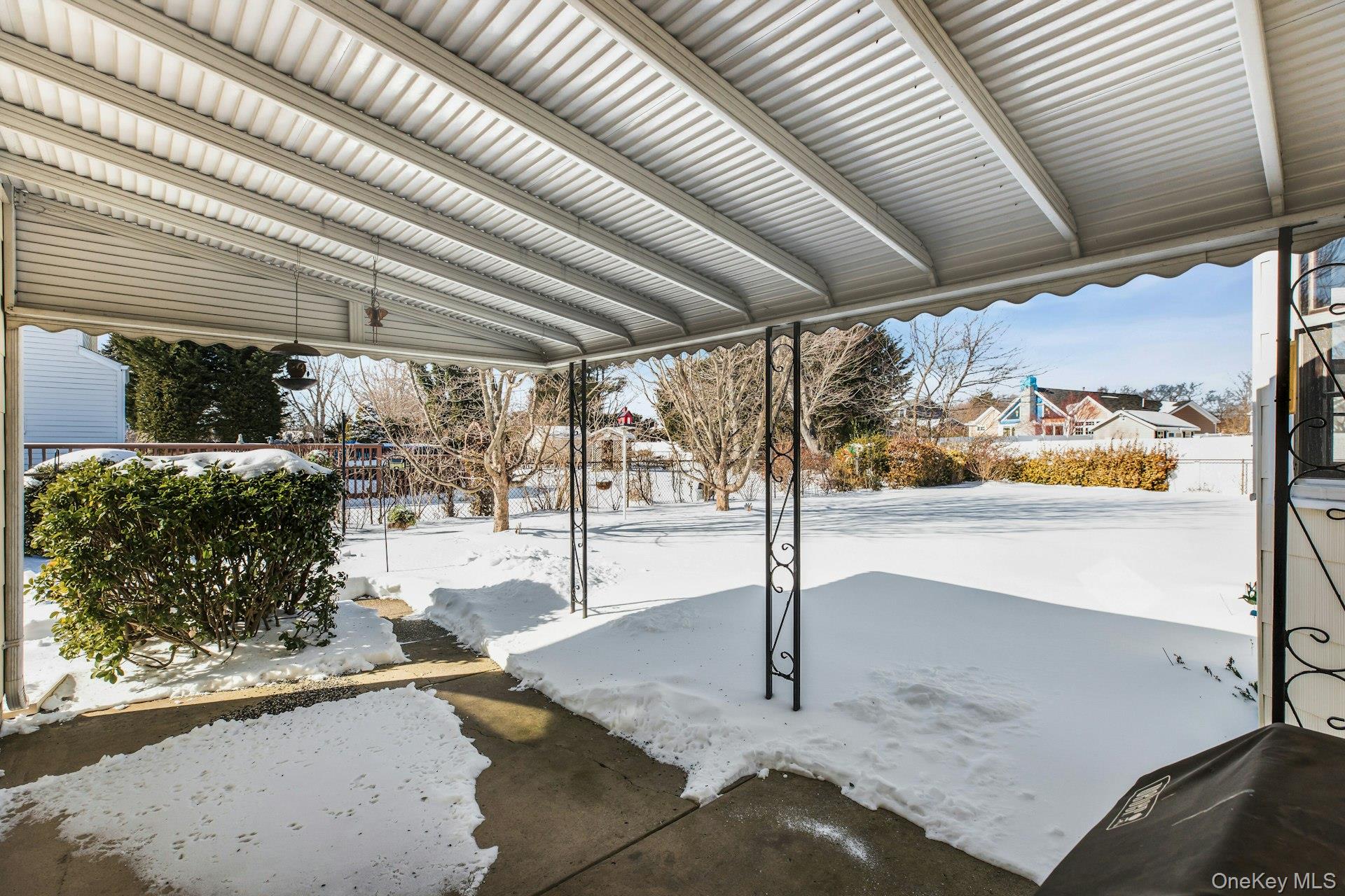 238 Loop Drive, Sayville, NY 11782