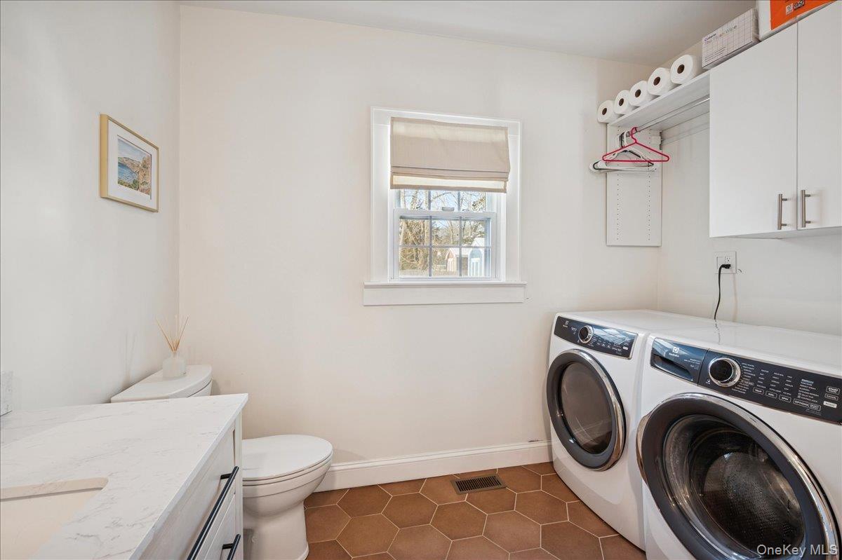 36 Atlantic Avenue, Blue Point, NY 11715