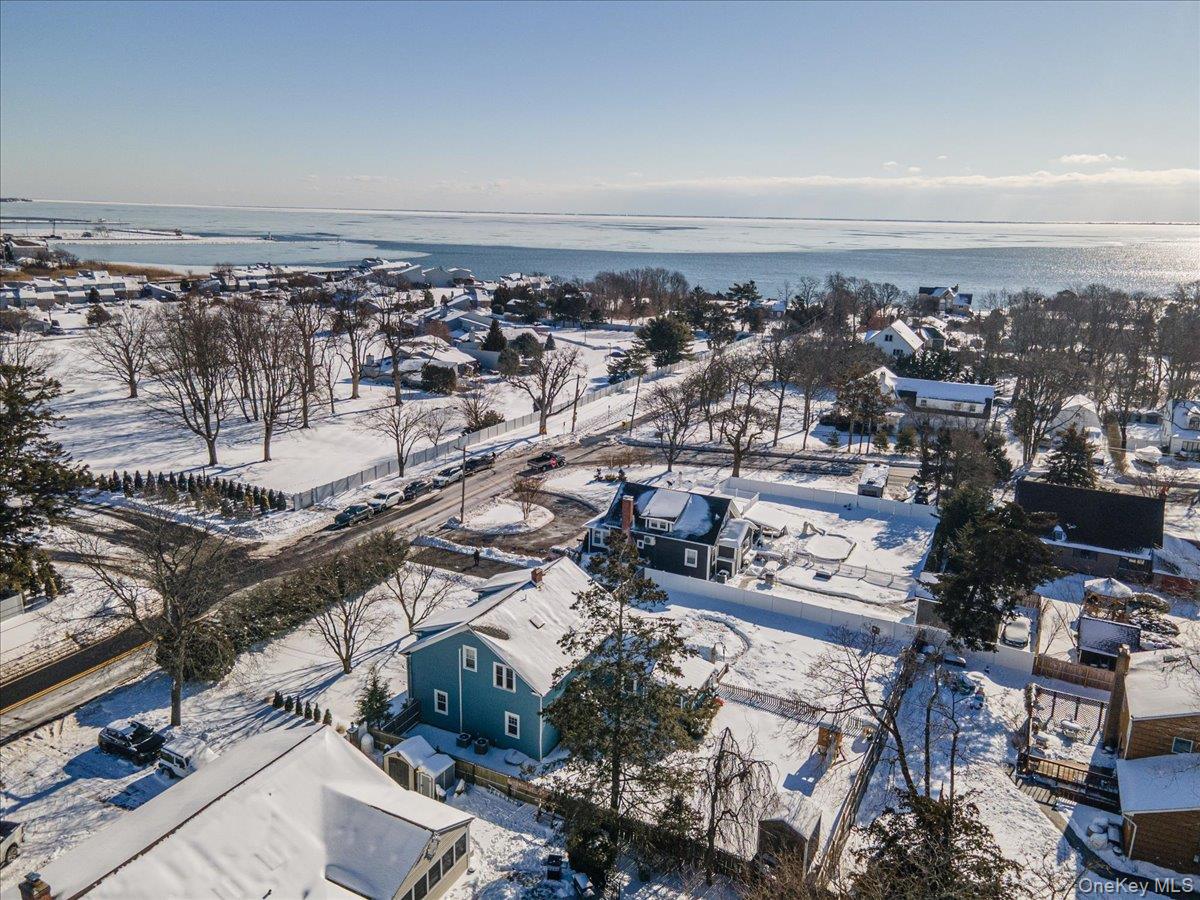 36 Atlantic Avenue, Blue Point, NY 11715