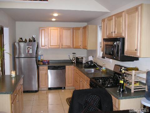 129 Maple Street # Upper, Long Beach, NY 11561