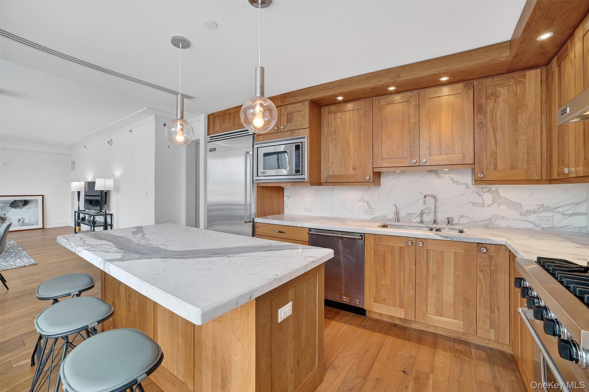 5 Renaissance Square # 10G, White Plains, NY 10601