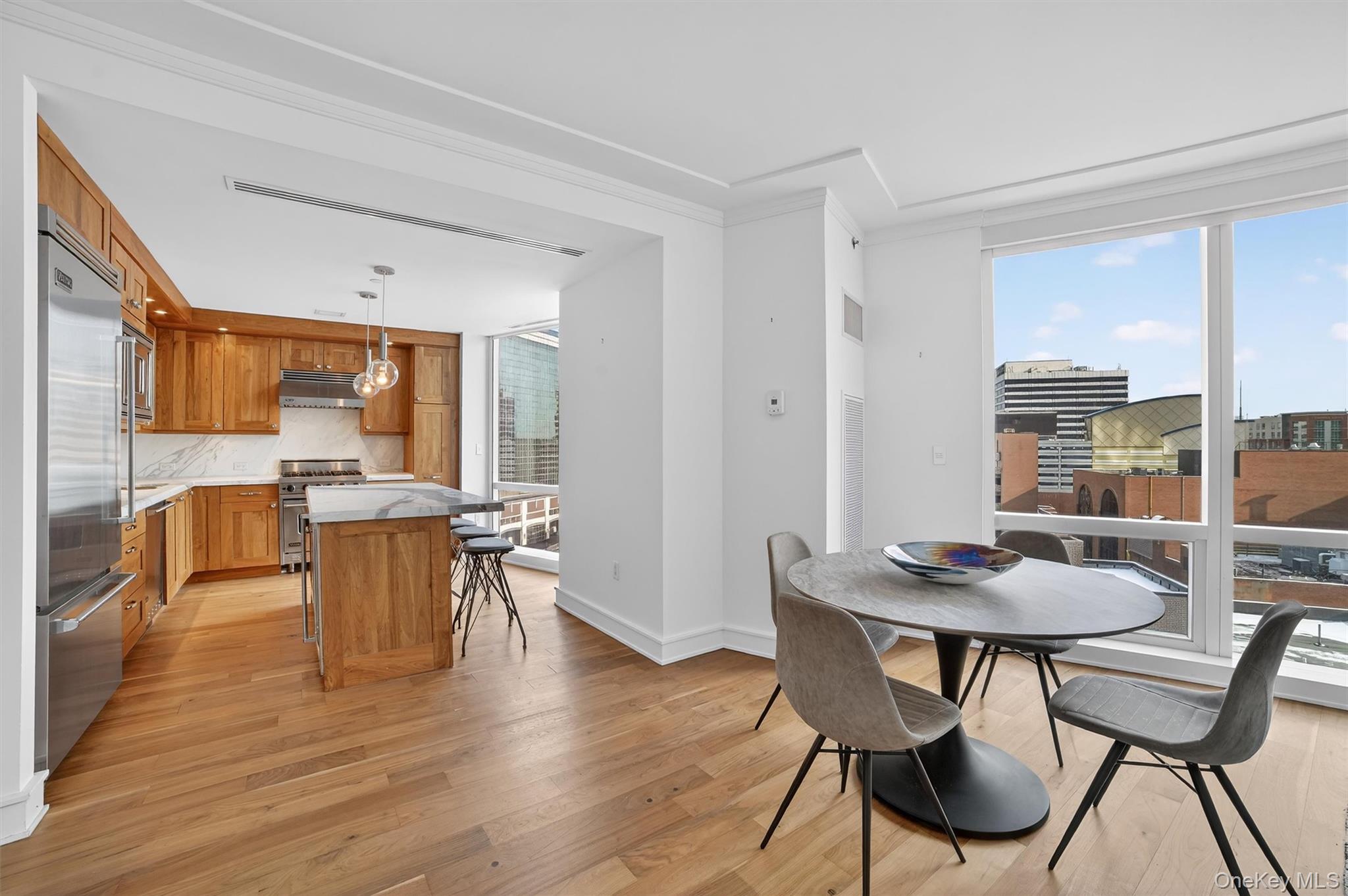 5 Renaissance Square # 10G, White Plains, NY 10601