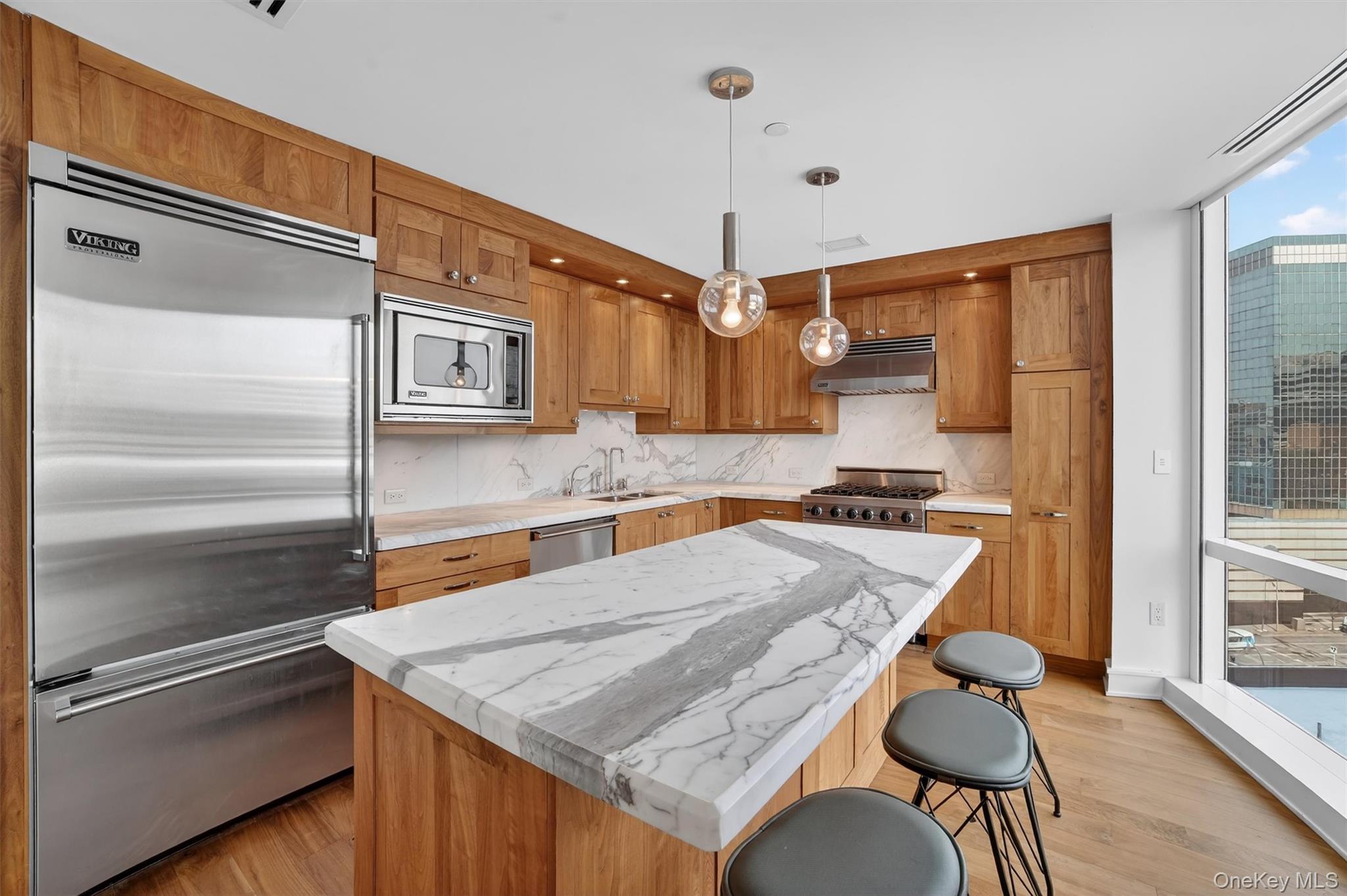 5 Renaissance Square # 10G, White Plains, NY 10601