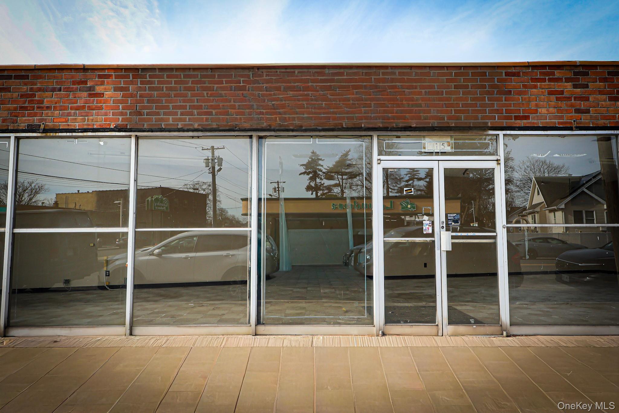 415 Clinton Street, Hempstead, NY 11550