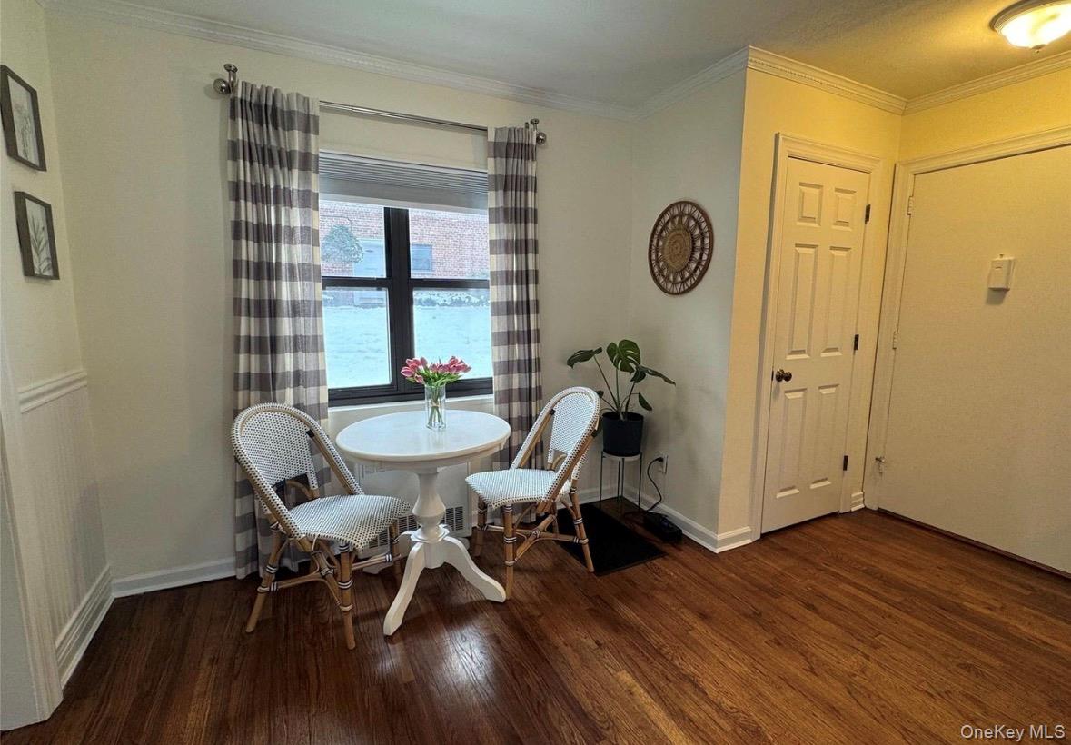 313 Main Street # B, Roslyn, NY 11576