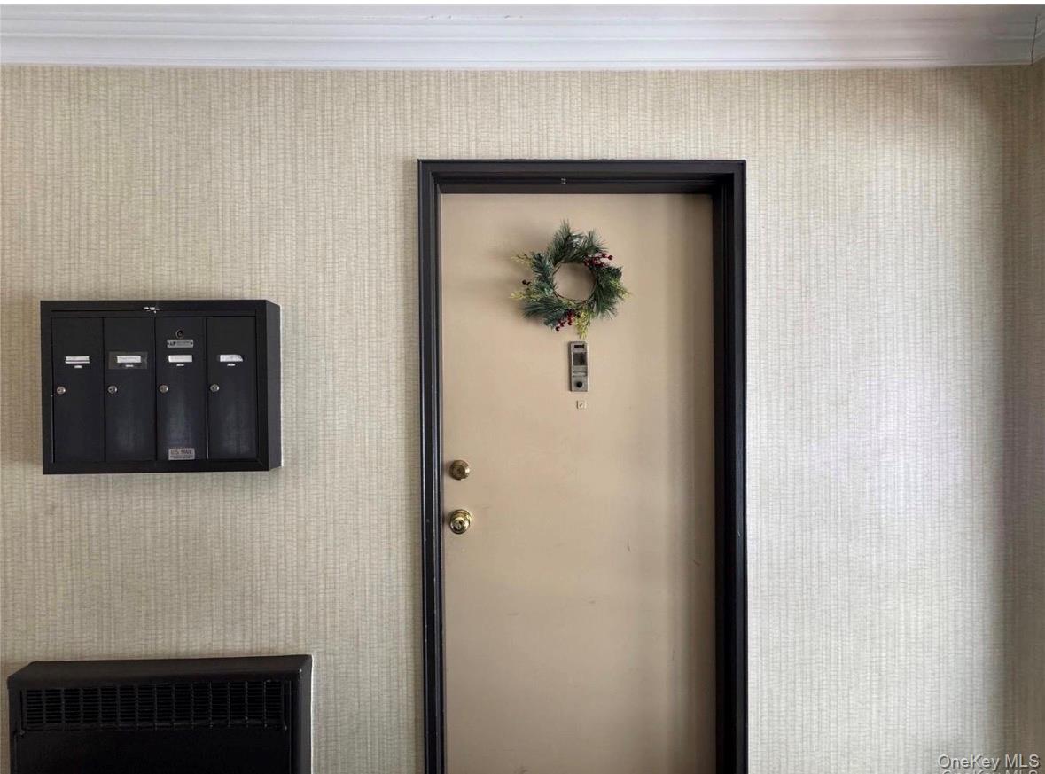 313 Main Street # B, Roslyn, NY 11576