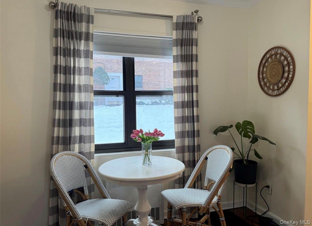 313 Main Street # B, Roslyn, NY 11576