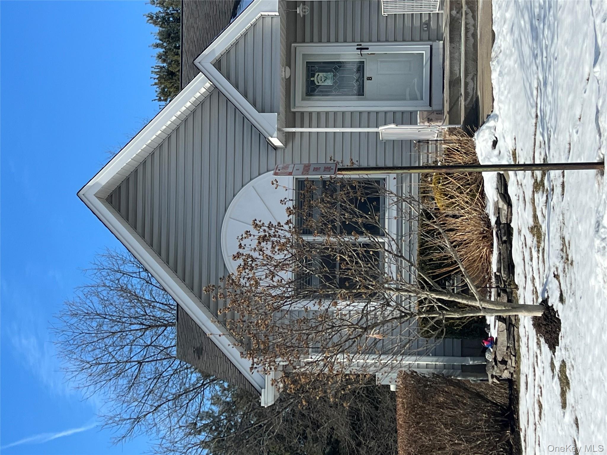 8 Windsor Circle, New City, NY 10956