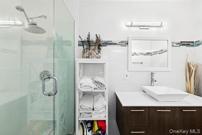 281 Dune Road # 16B, Westhampton Beach, NY 11978