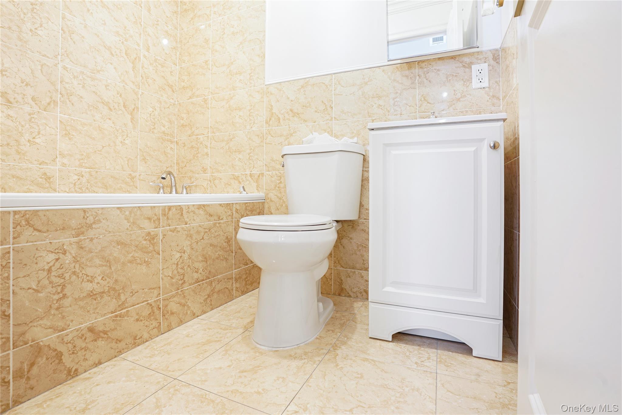 53 Lorimer Street # 6B, Brooklyn, NY 11206