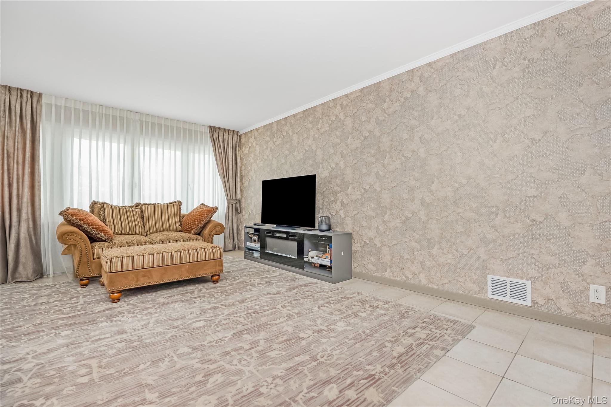 7115 167th Street, Fresh Meadows, NY 11365