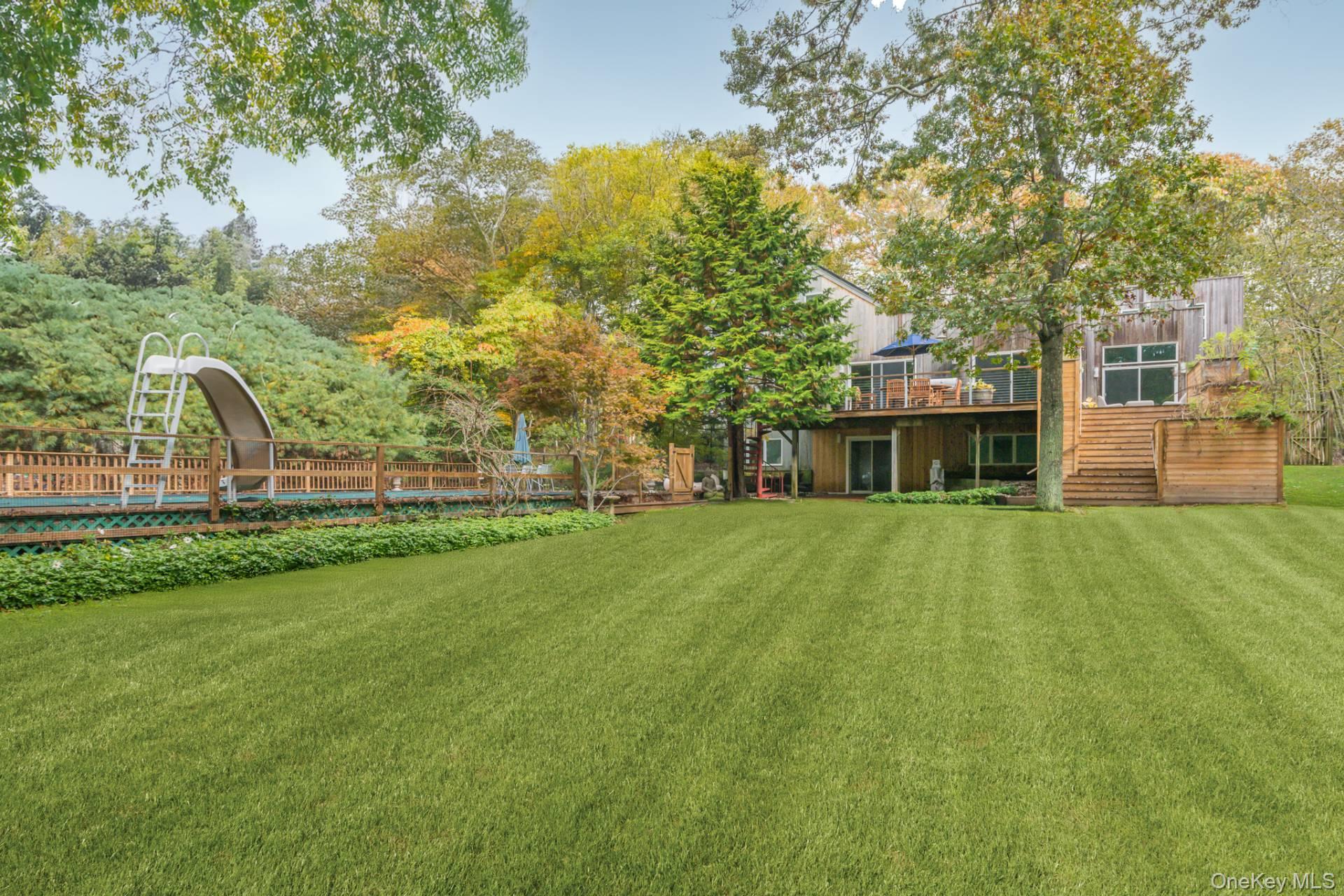 22 W Neck Road, Southampton, NY 11968