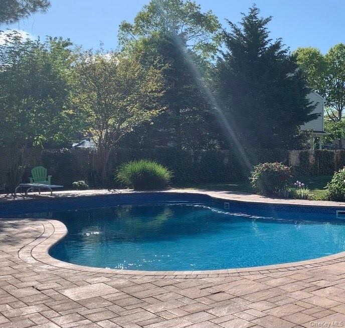 14 Donna Place, East Islip, NY 11730