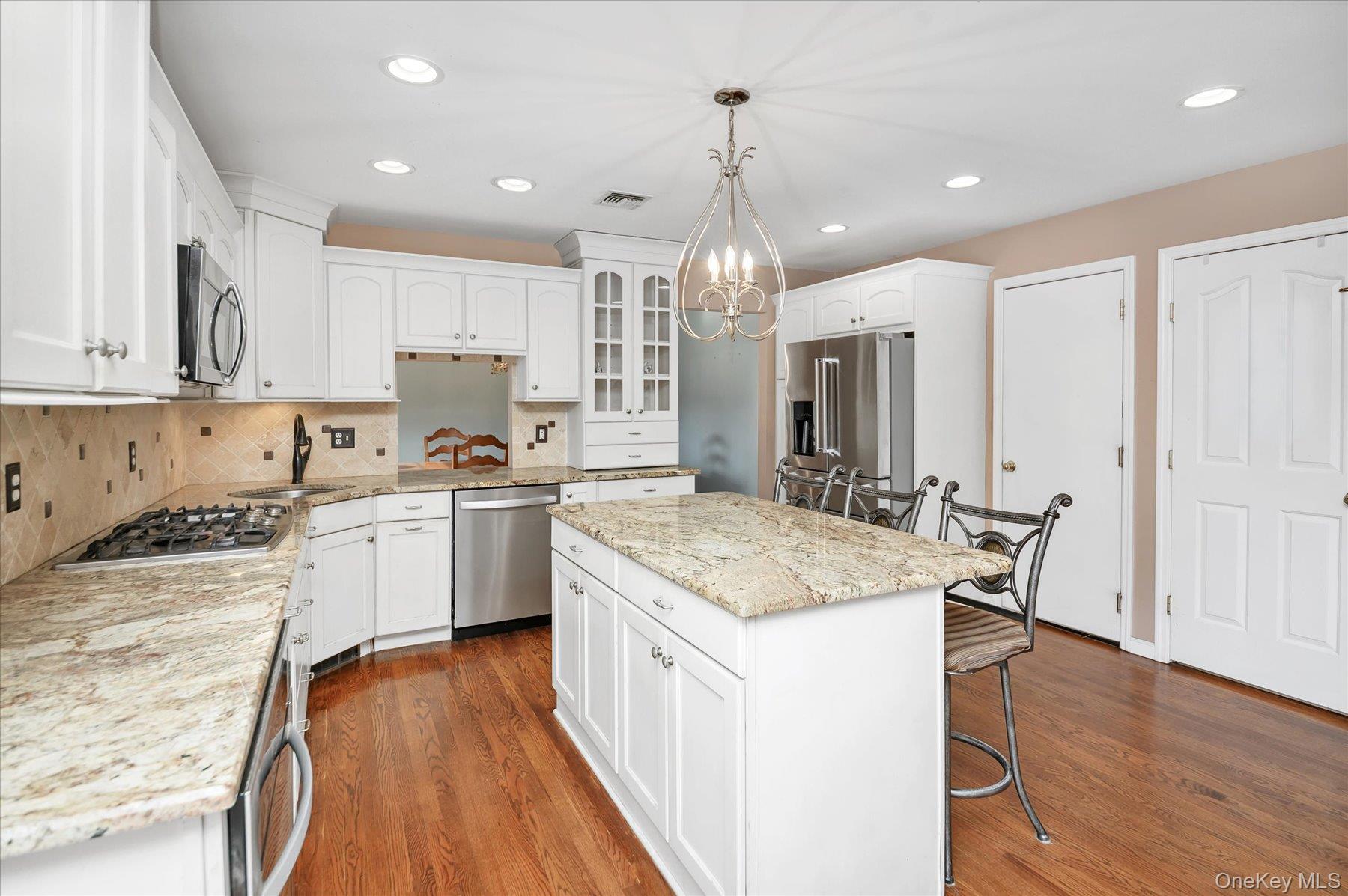 14 Donna Place, East Islip, NY 11730