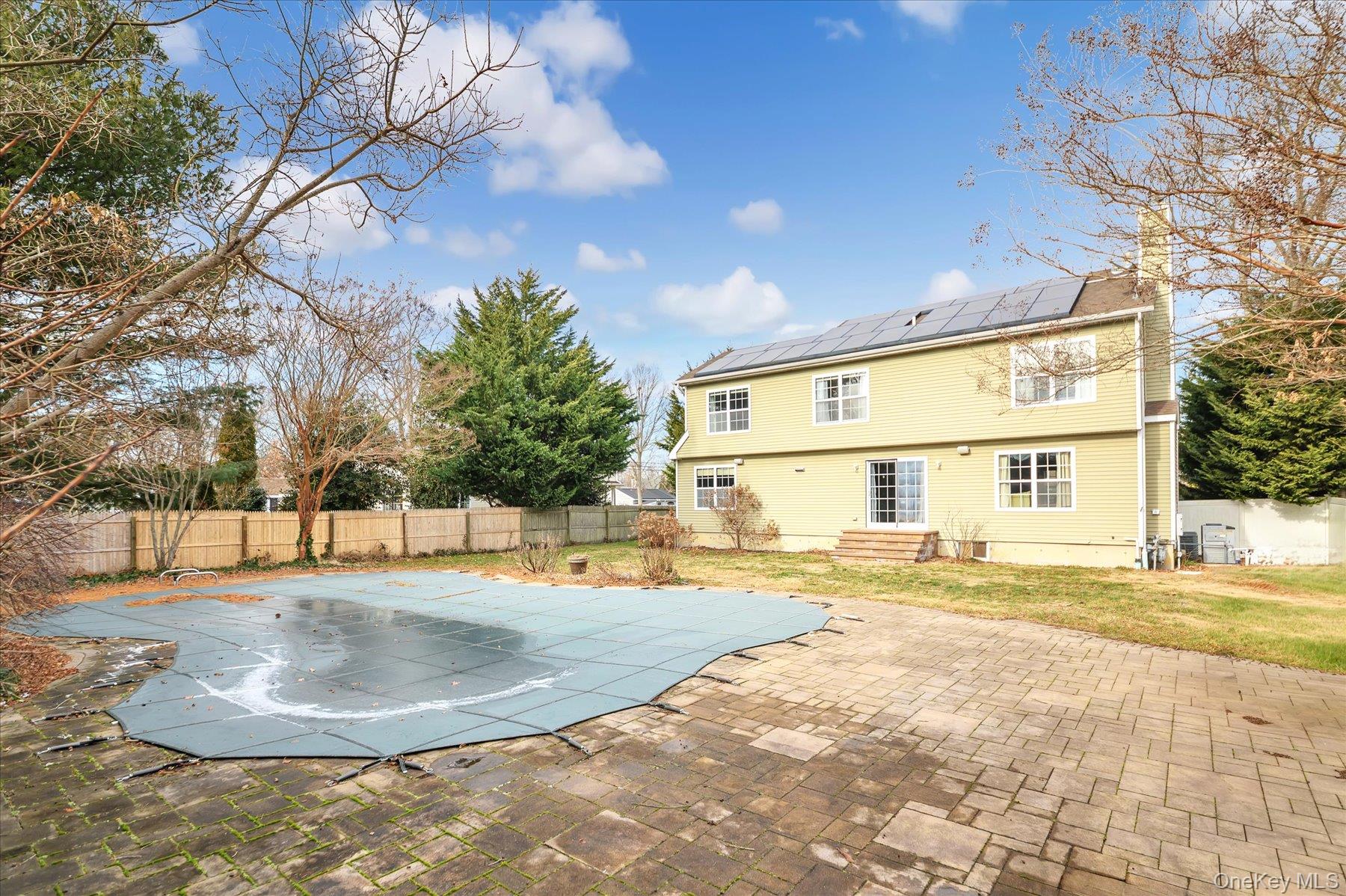 14 Donna Place, East Islip, NY 11730