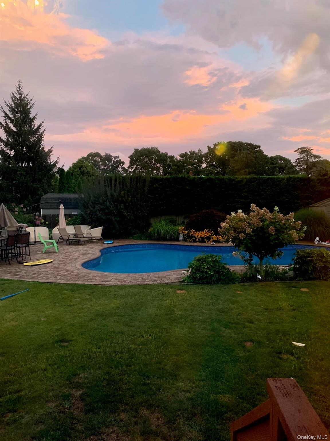 14 Donna Place, East Islip, NY 11730