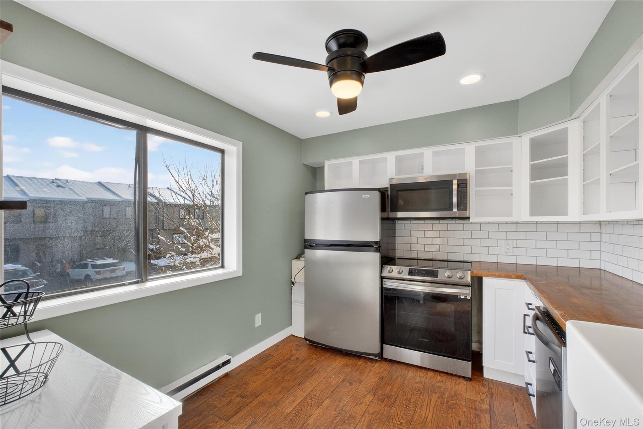 7308 Chelsea Cove N, Hopewell Junction, NY 12533