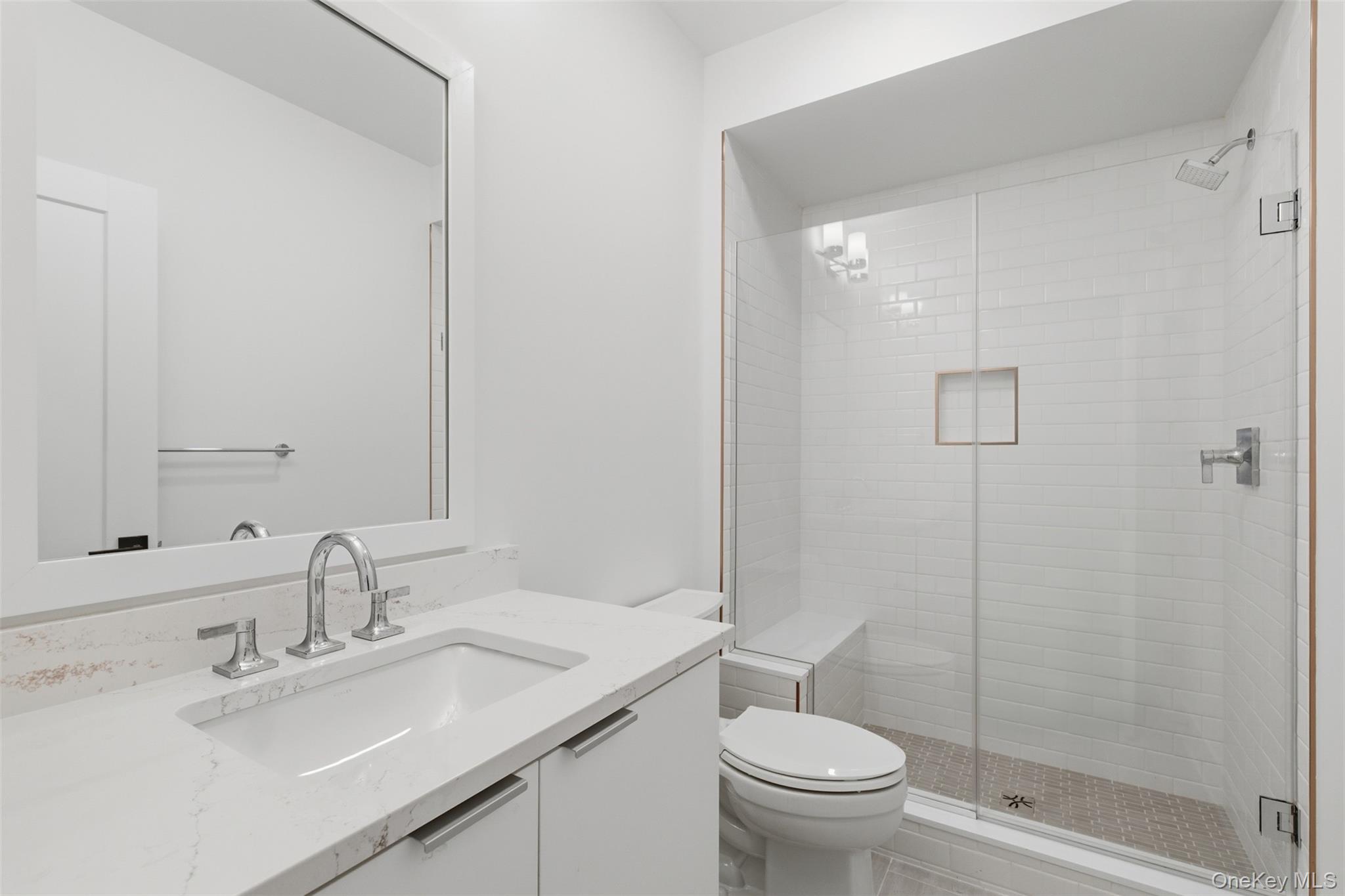 9 Sequoia Circle, Manhasset, NY 11030