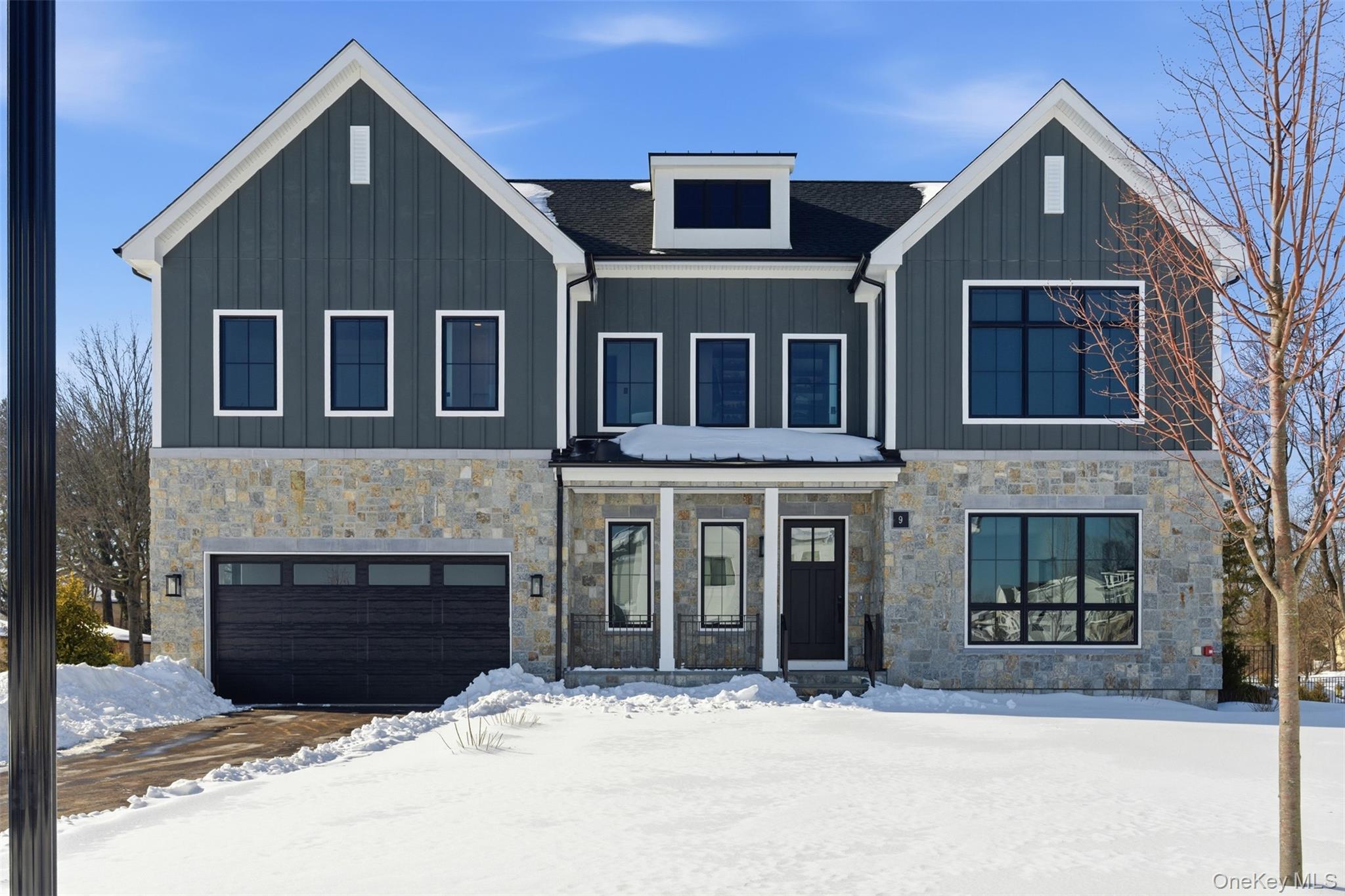 9 Sequoia Circle, Manhasset, NY 11030