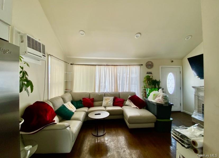 15 Penndale Drive, Amityville, NY 11701