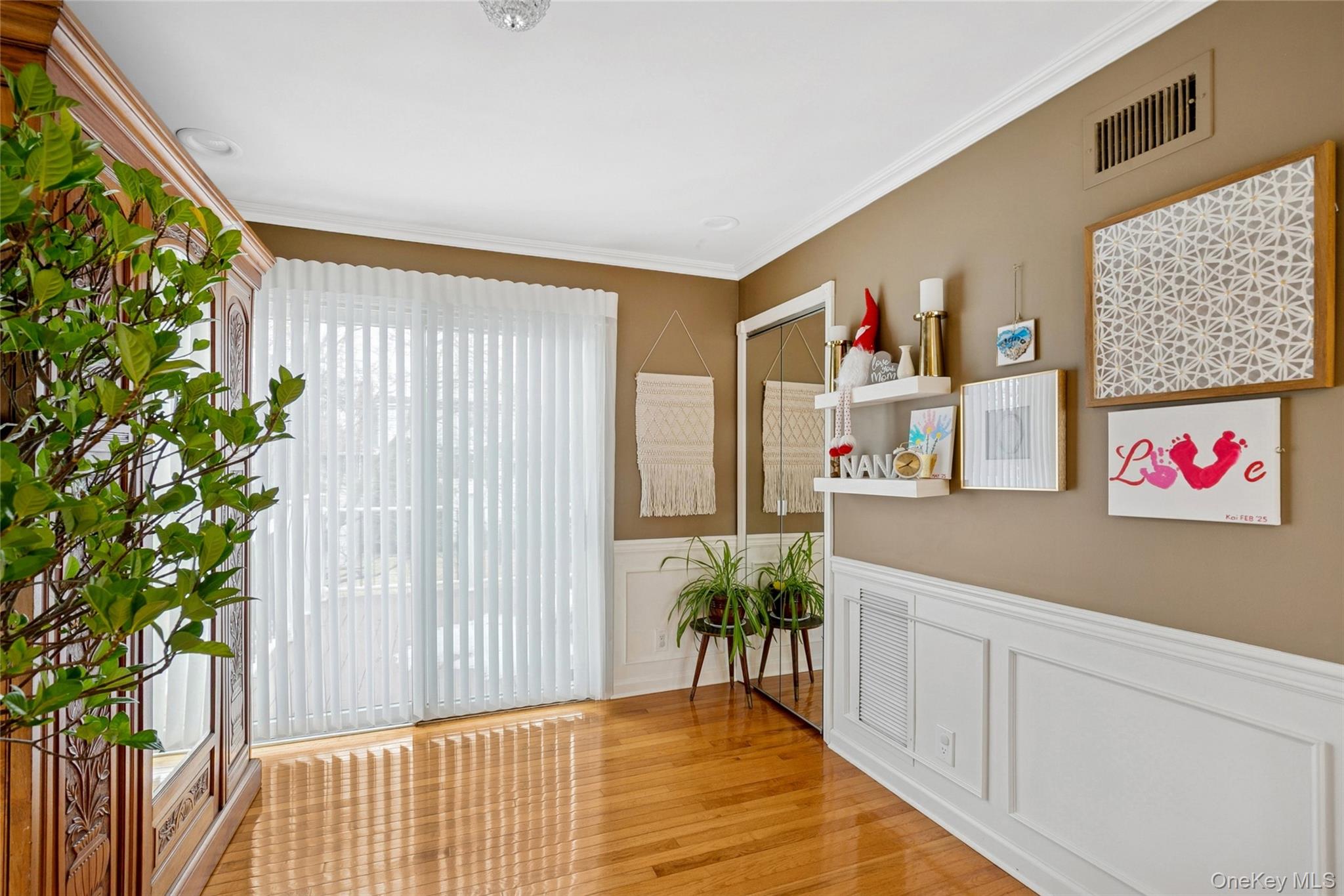 67 Combes Avenue, Hicksville, NY 11801