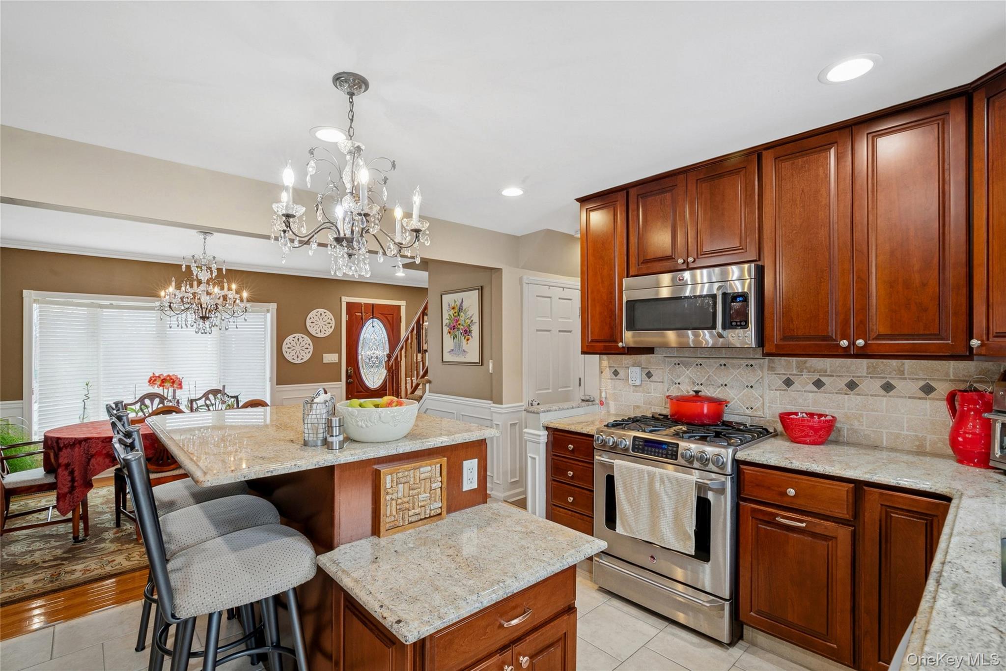 67 Combes Avenue, Hicksville, NY 11801