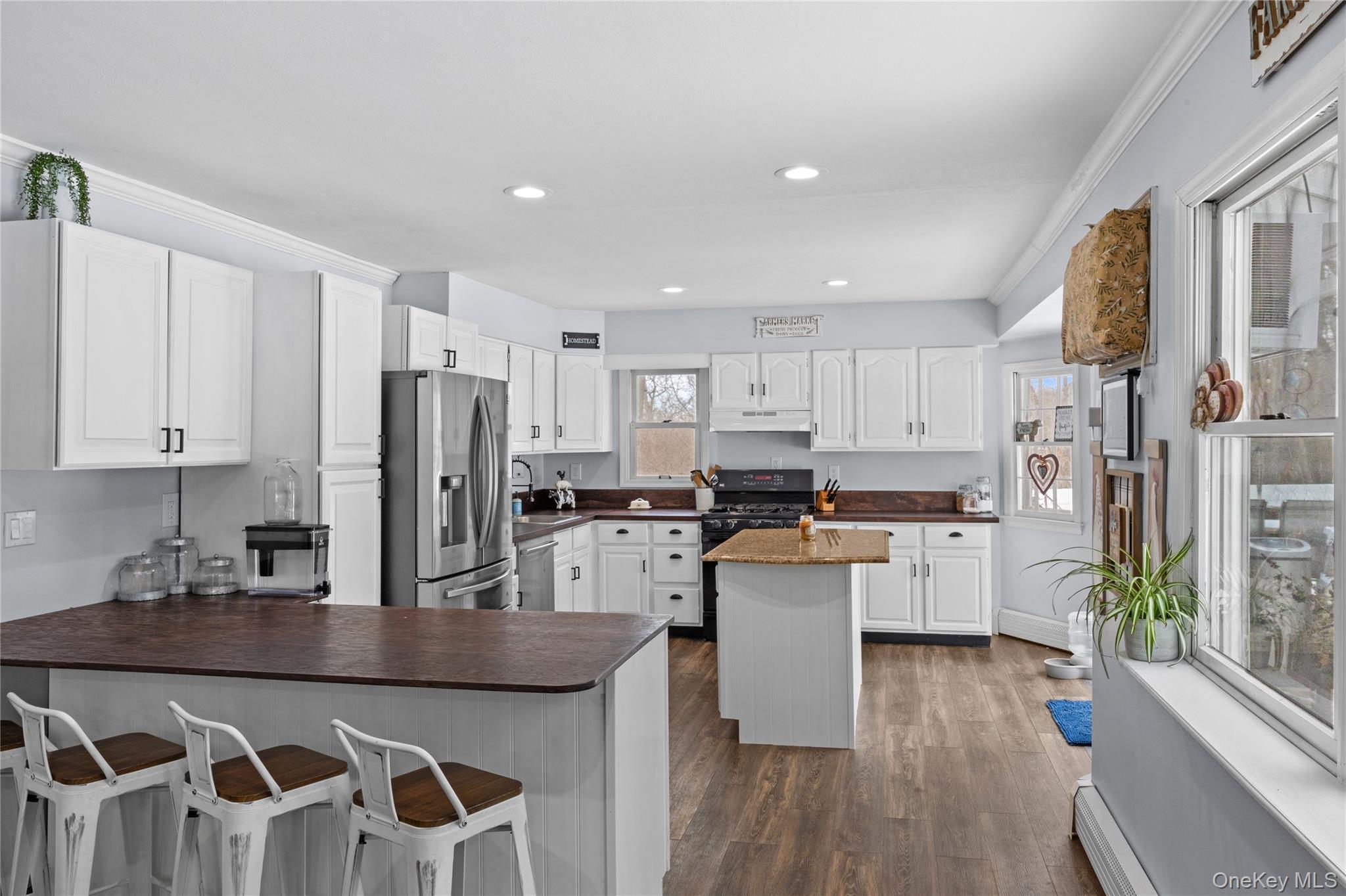 33 Randall Road, Wading River, NY 11792