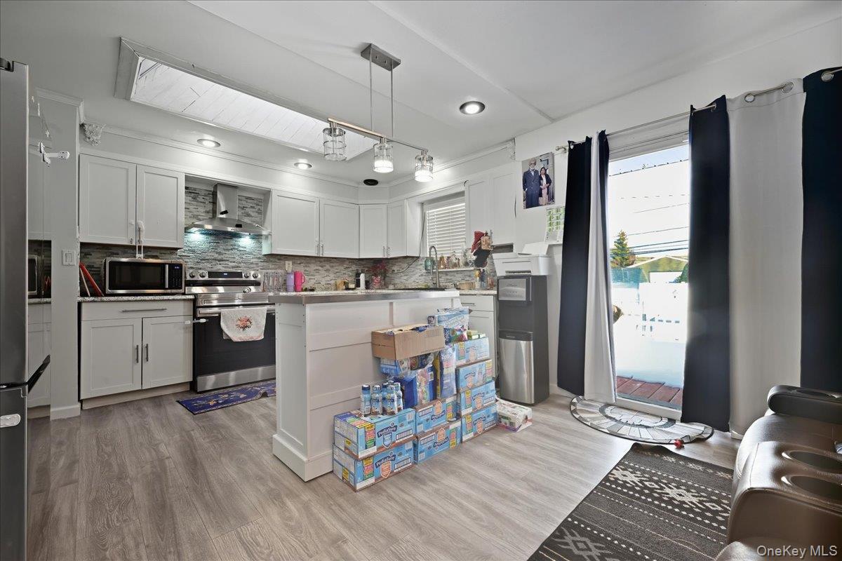 5 Plum Tree Lane, Commack, NY 11725