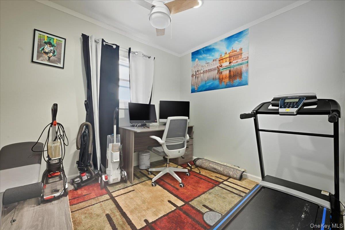 5 Plum Tree Lane, Commack, NY 11725