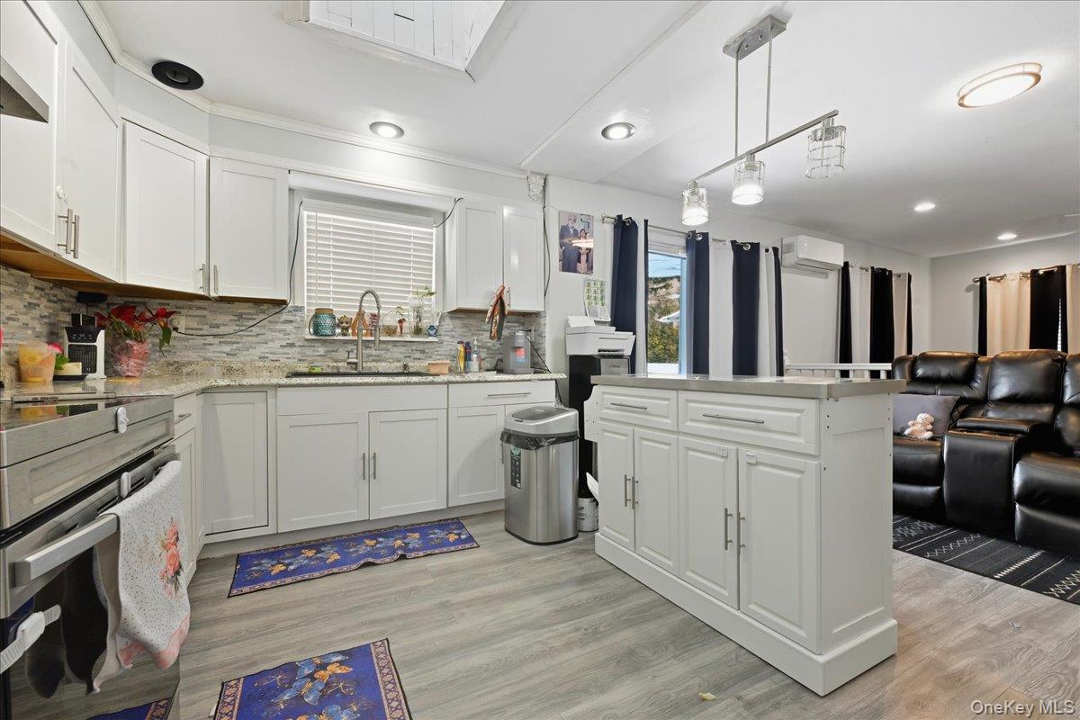 5 Plum Tree Lane, Commack, NY 11725