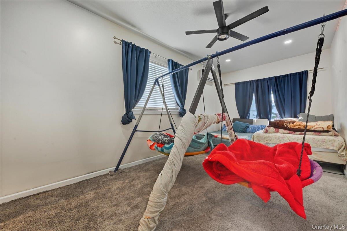 5 Plum Tree Lane, Commack, NY 11725