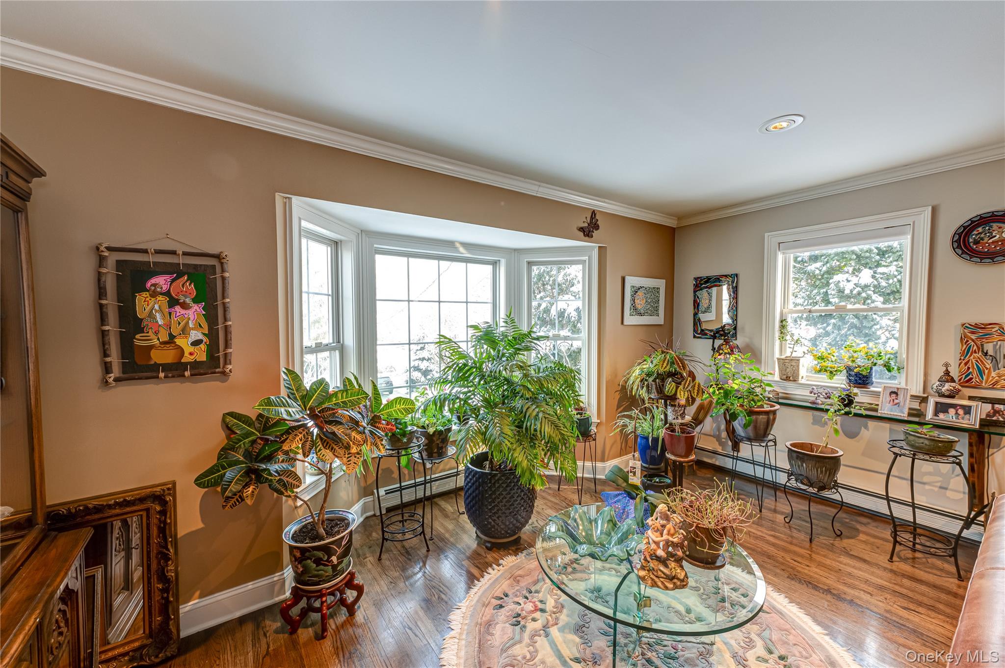 6 Sandy Hollow Road, Centerport, NY 11721