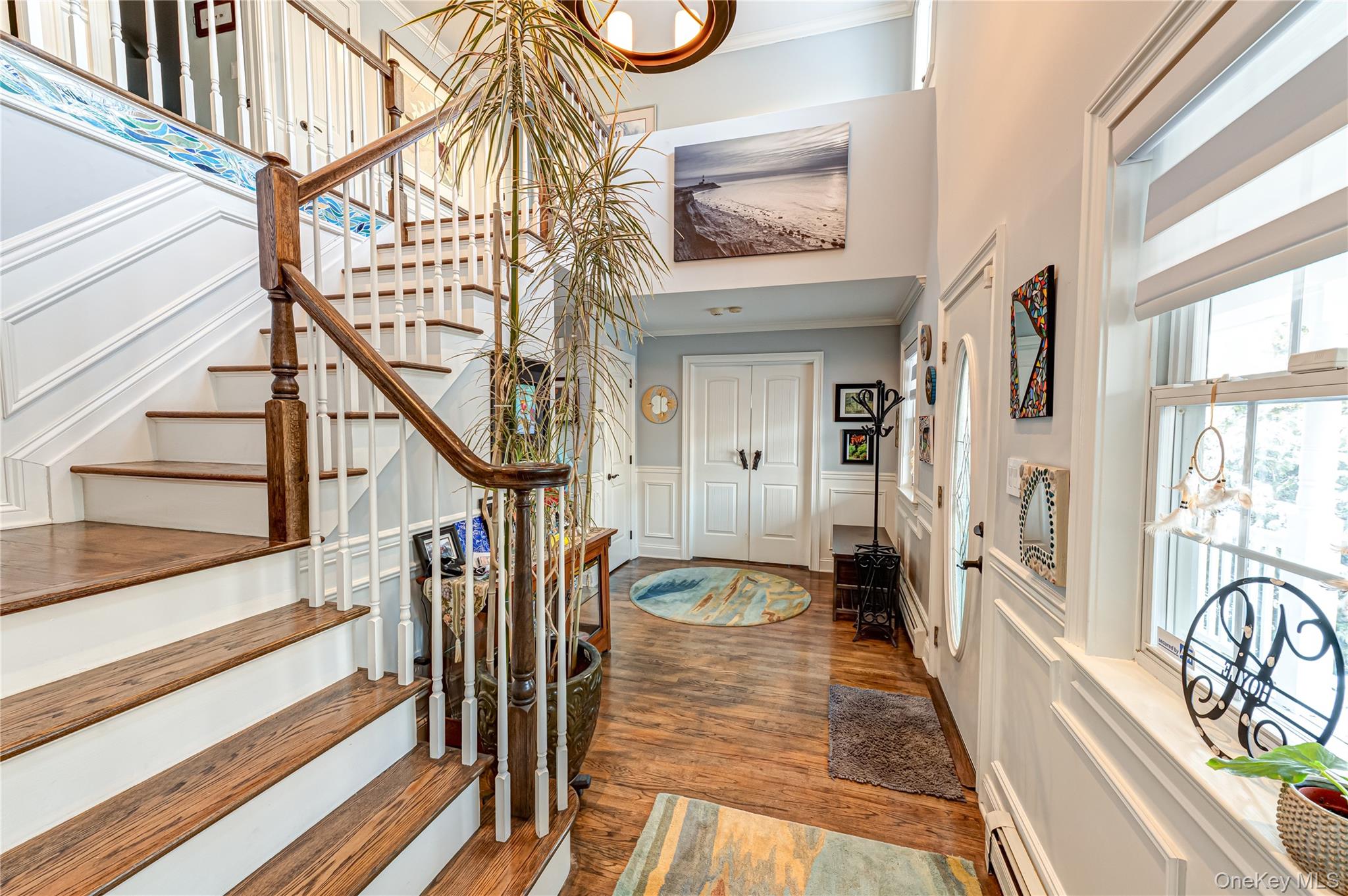 6 Sandy Hollow Road, Centerport, NY 11721