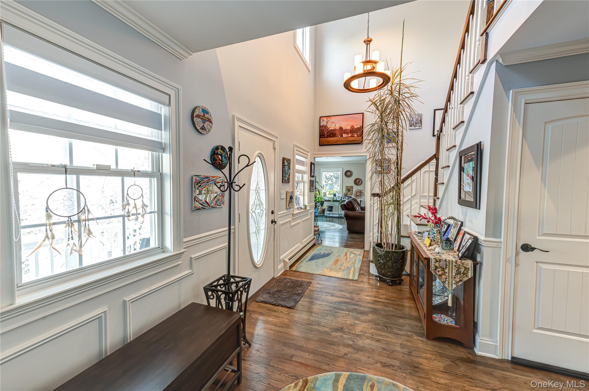 6 Sandy Hollow Road, Centerport, NY 11721