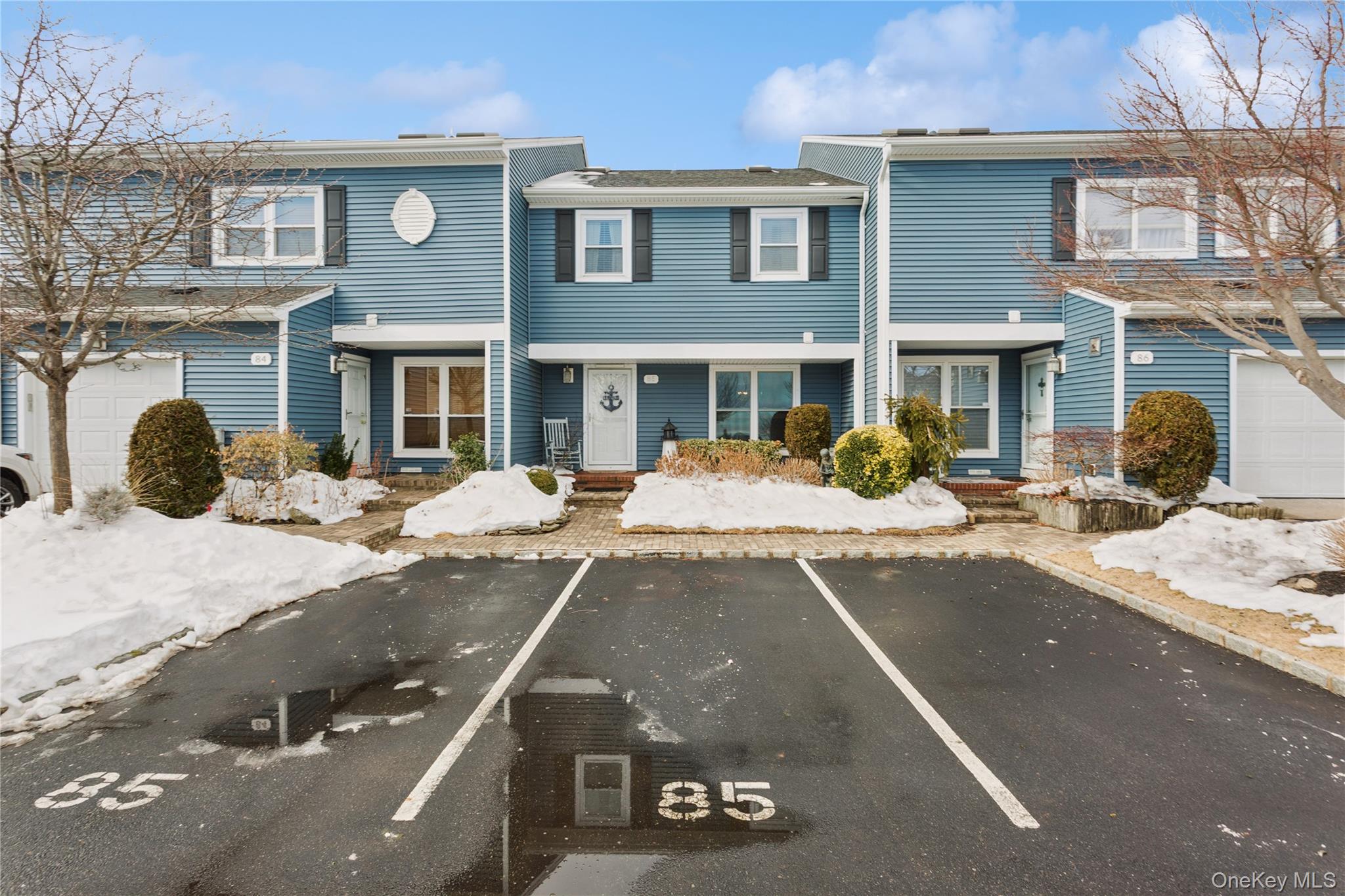 100 Baker Court # 85, Island Park, NY 11558