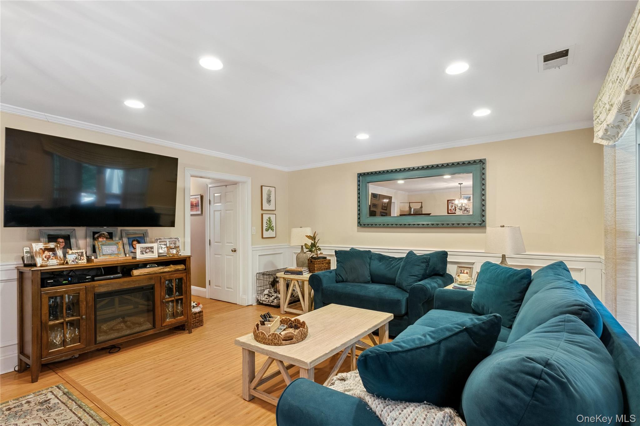 100 Baker Court # 85, Island Park, NY 11558