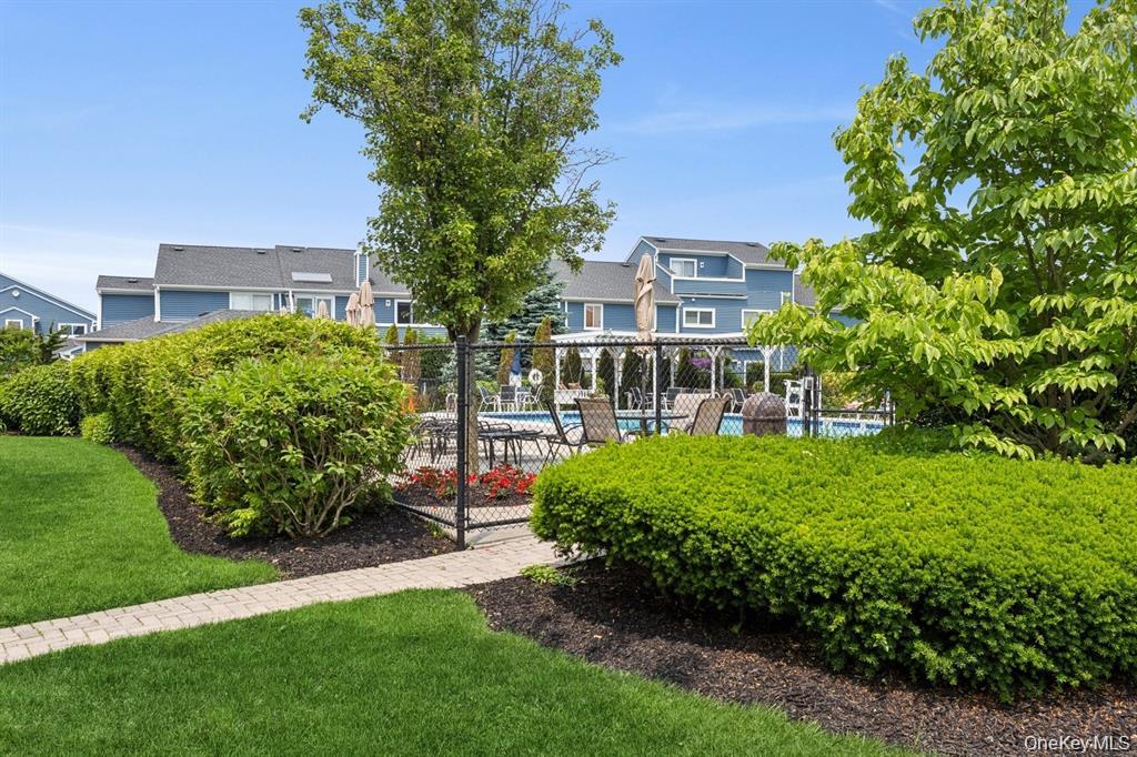 100 Baker Court # 85, Island Park, NY 11558