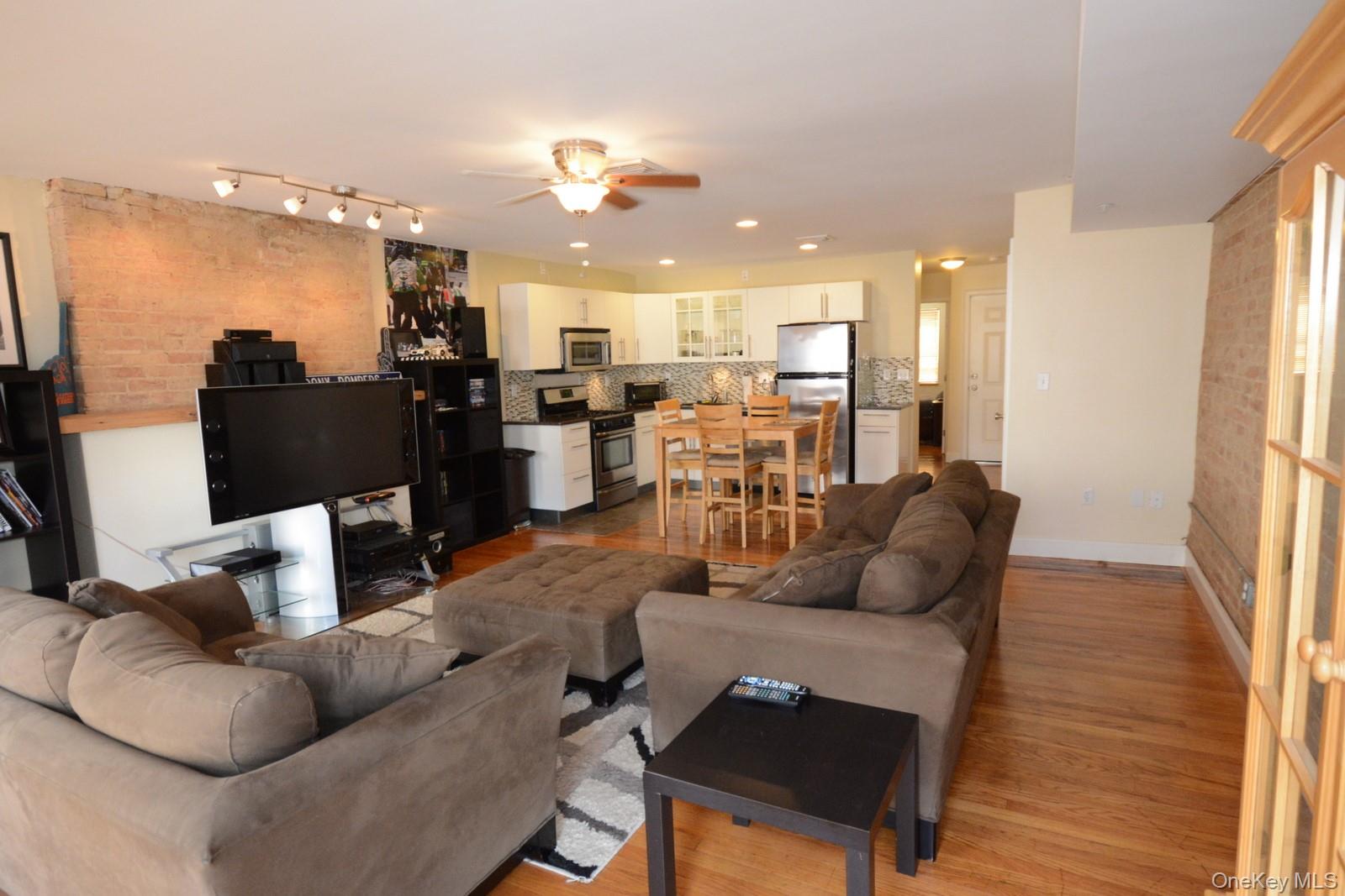 330 Main Street, Poughkeepsie, NY 12601